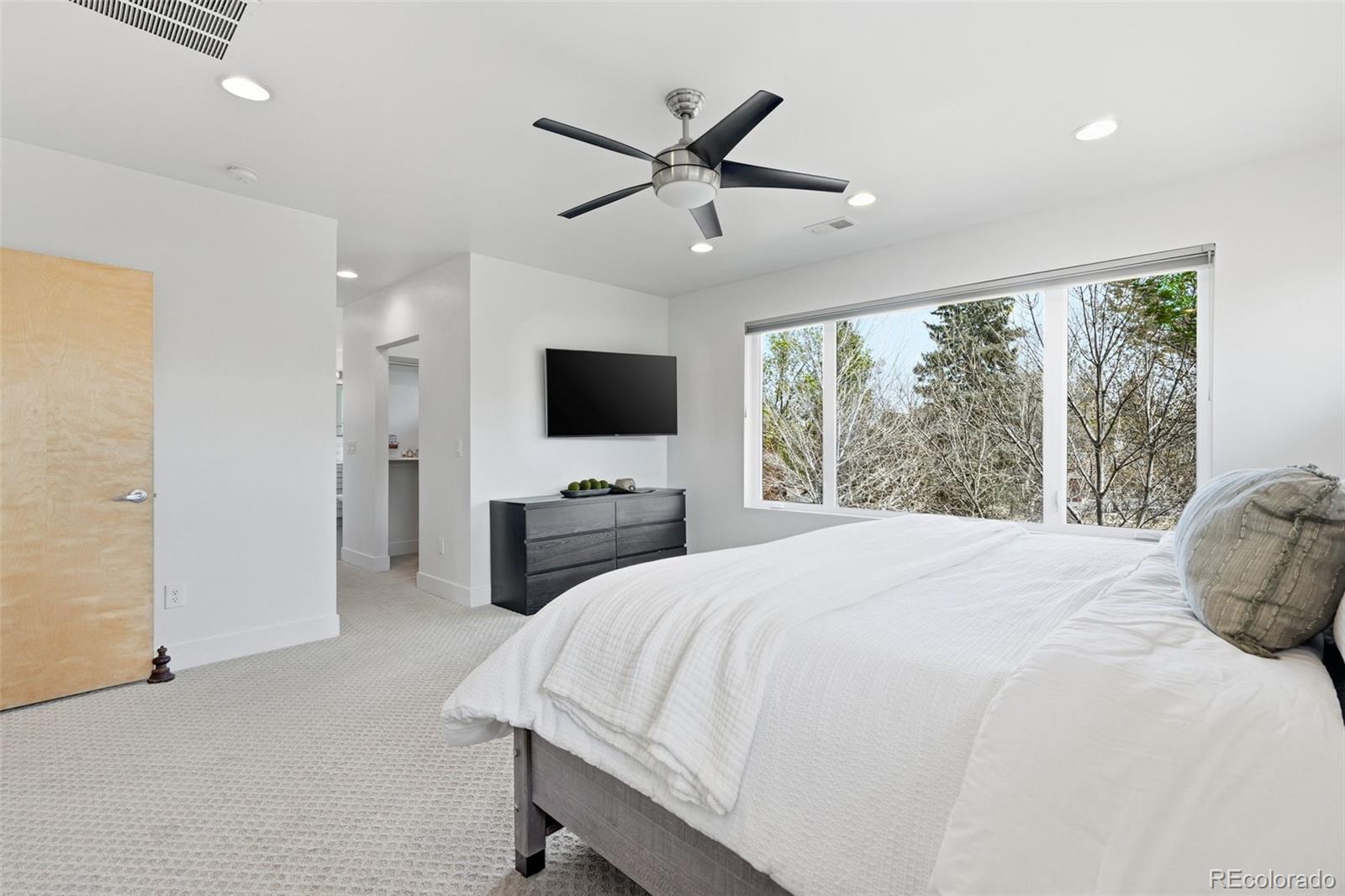 MLS Image #24 for 2379  ivanhoe street,denver, Colorado