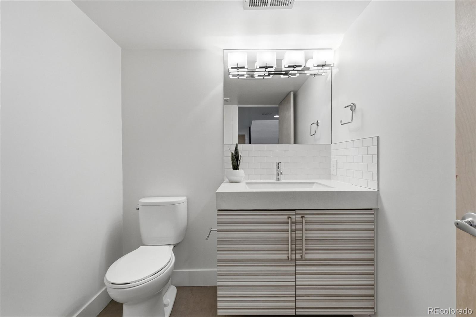 MLS Image #41 for 2379  ivanhoe street,denver, Colorado