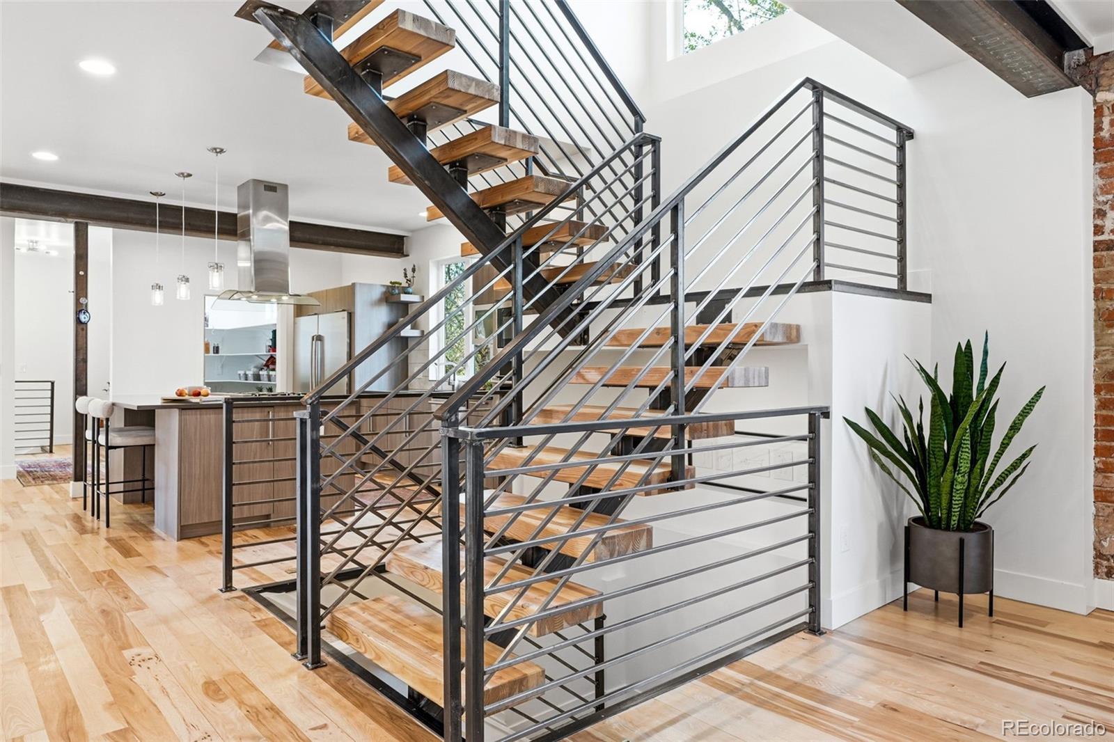 MLS Image #5 for 2379  ivanhoe street,denver, Colorado