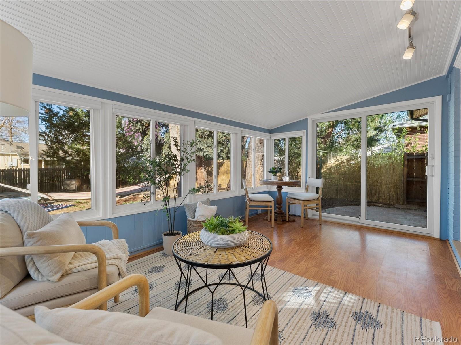 MLS Image #13 for 3173 s vrain street,denver, Colorado