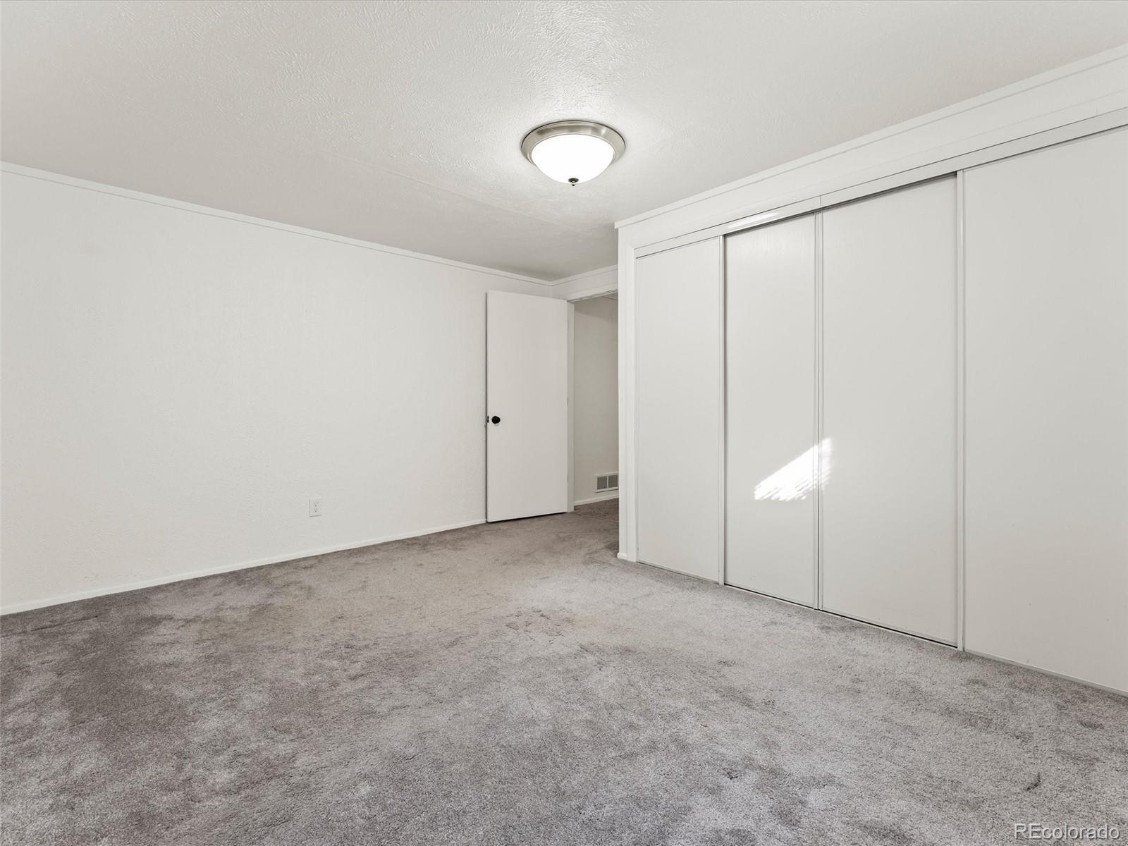 MLS Image #26 for 3173 s vrain street,denver, Colorado
