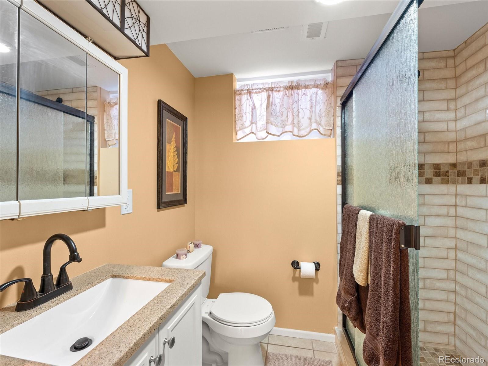 MLS Image #27 for 3173 s vrain street,denver, Colorado