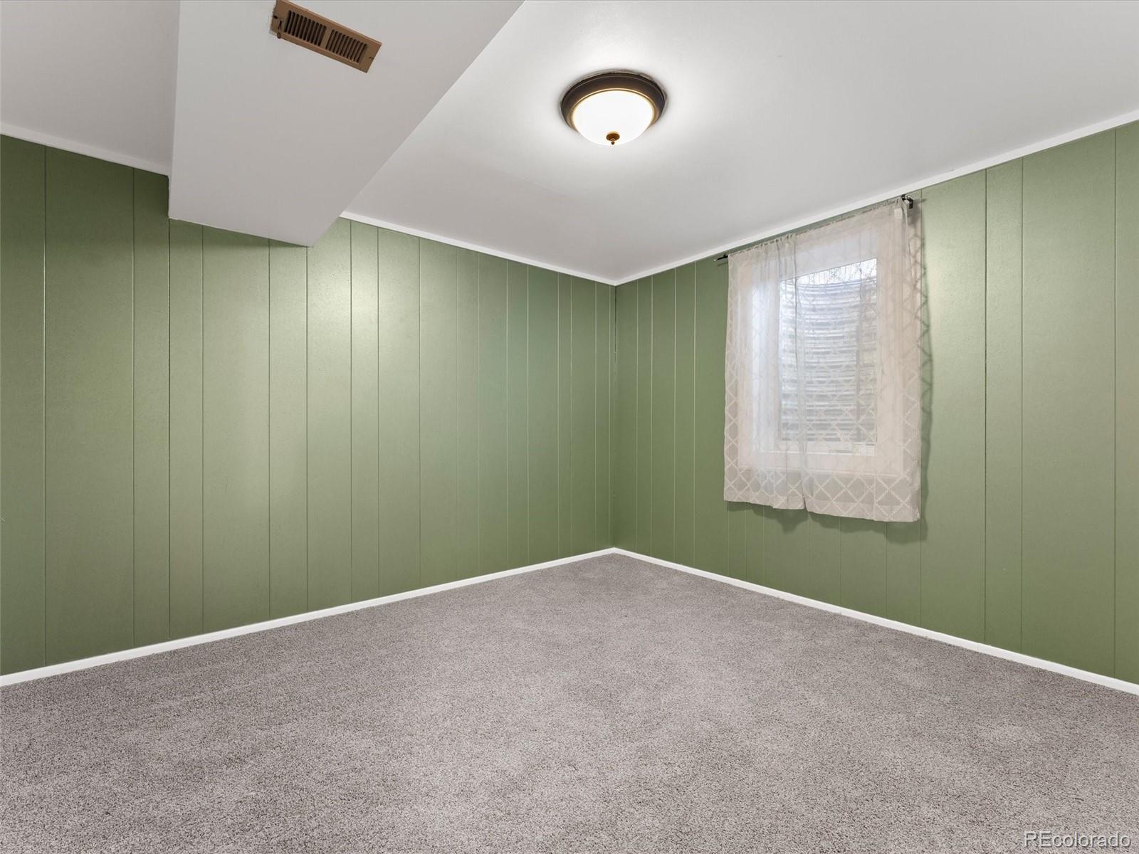 MLS Image #28 for 3173 s vrain street,denver, Colorado