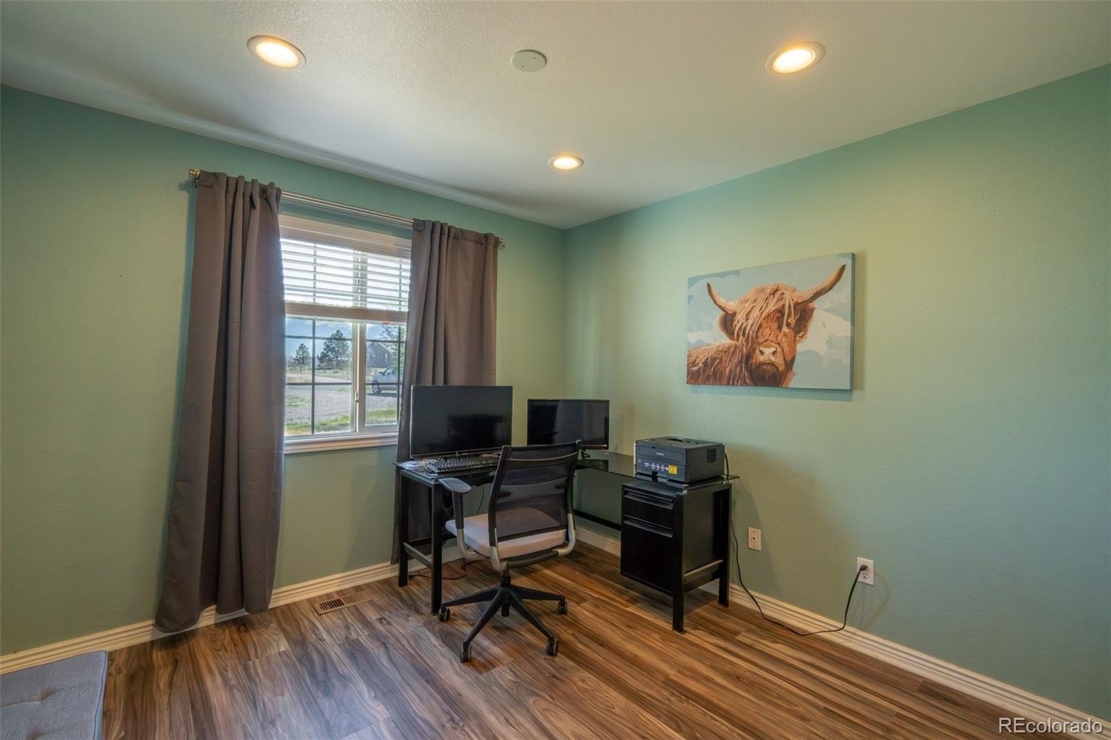 MLS Image #15 for 905  pawnee street,strasburg, Colorado