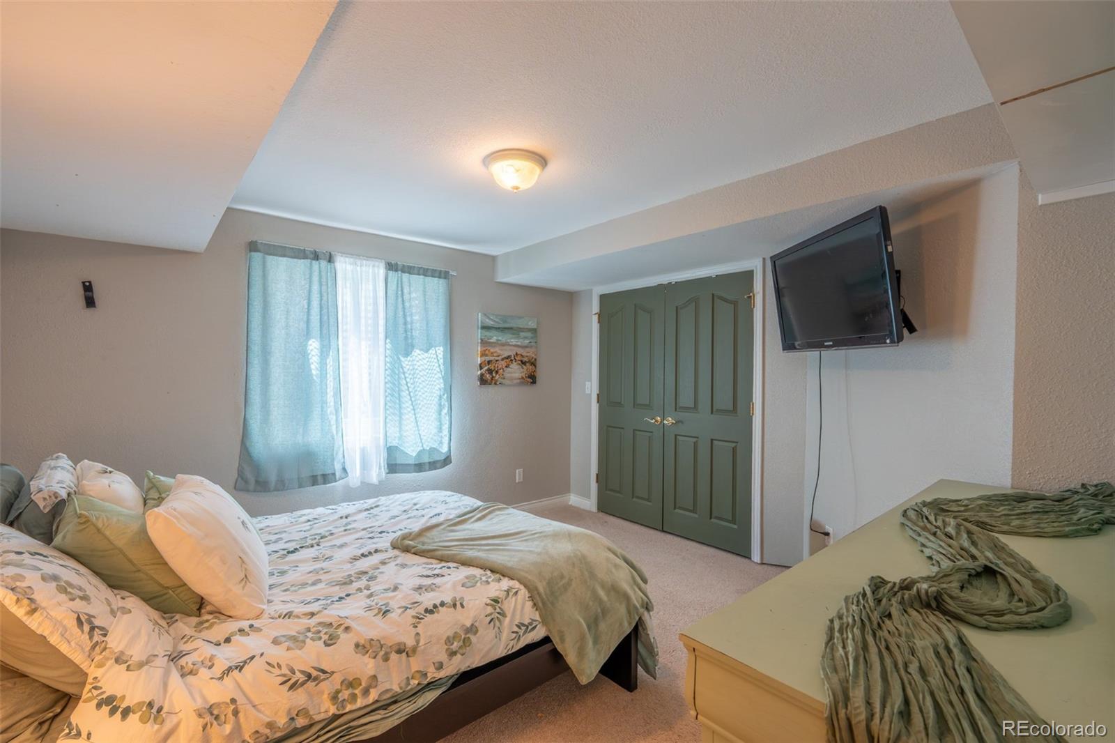 MLS Image #23 for 905  pawnee street,strasburg, Colorado