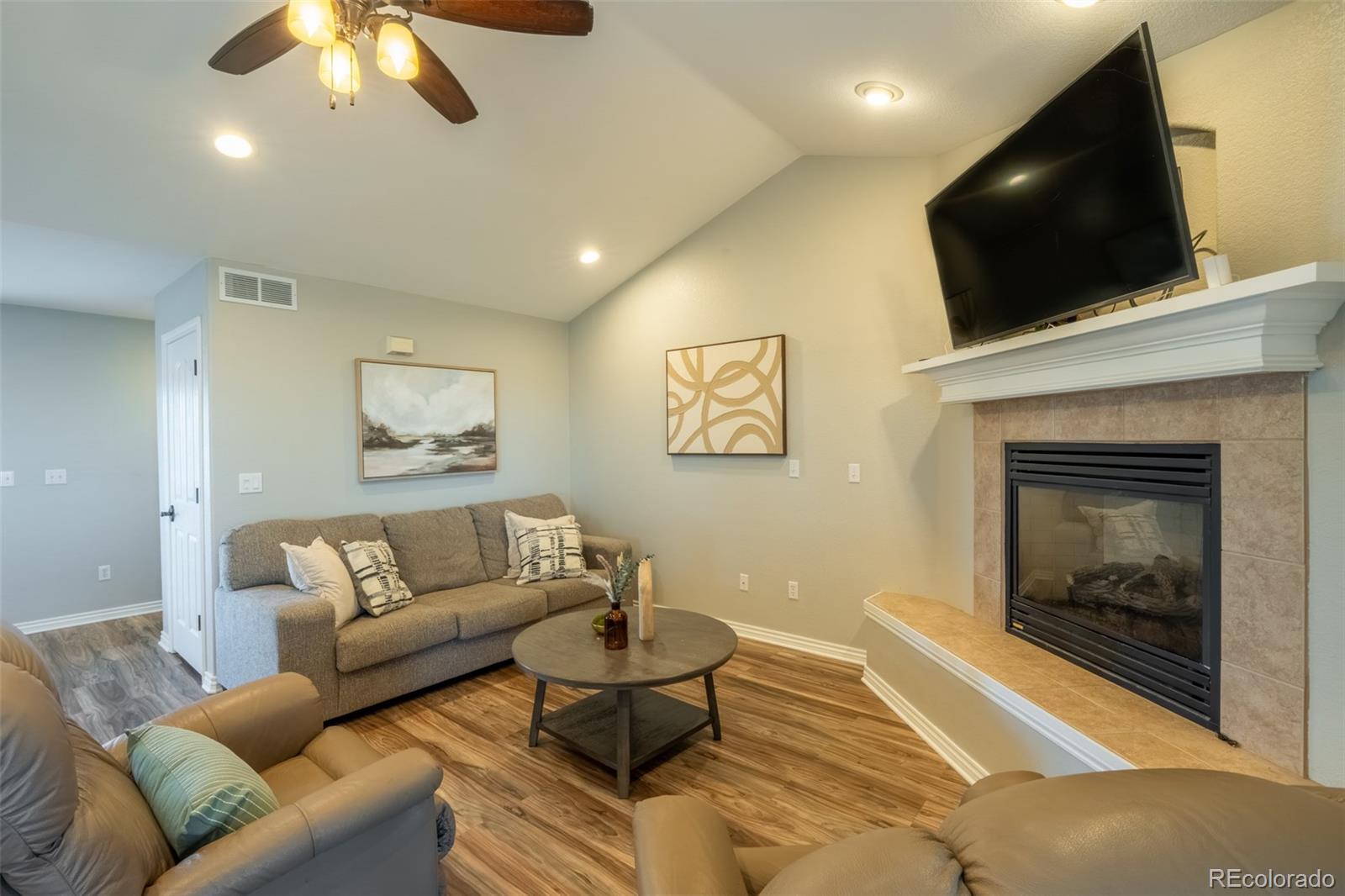 MLS Image #5 for 905  pawnee street,strasburg, Colorado