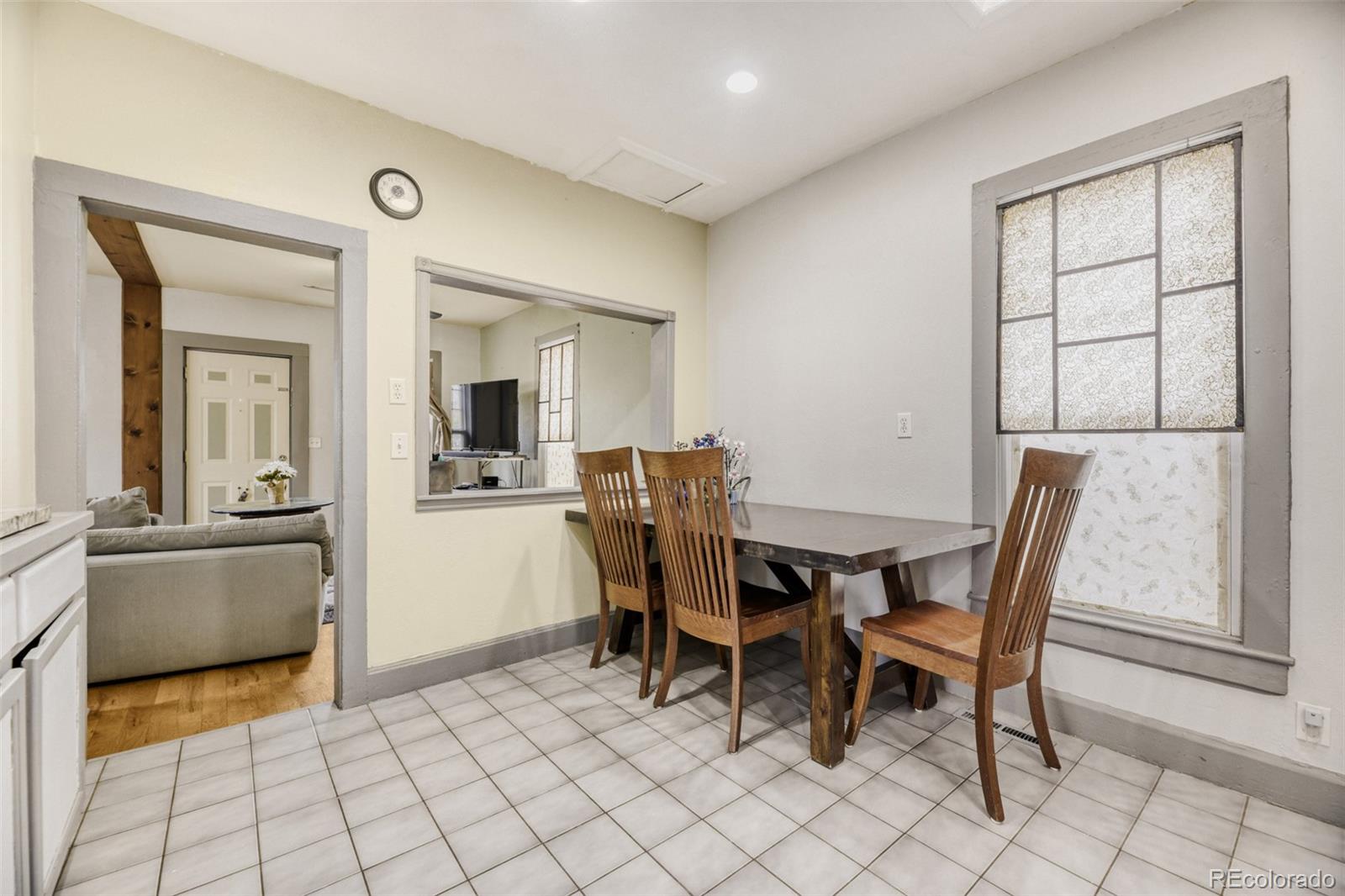 MLS Image #8 for 3734 s king street,denver, Colorado