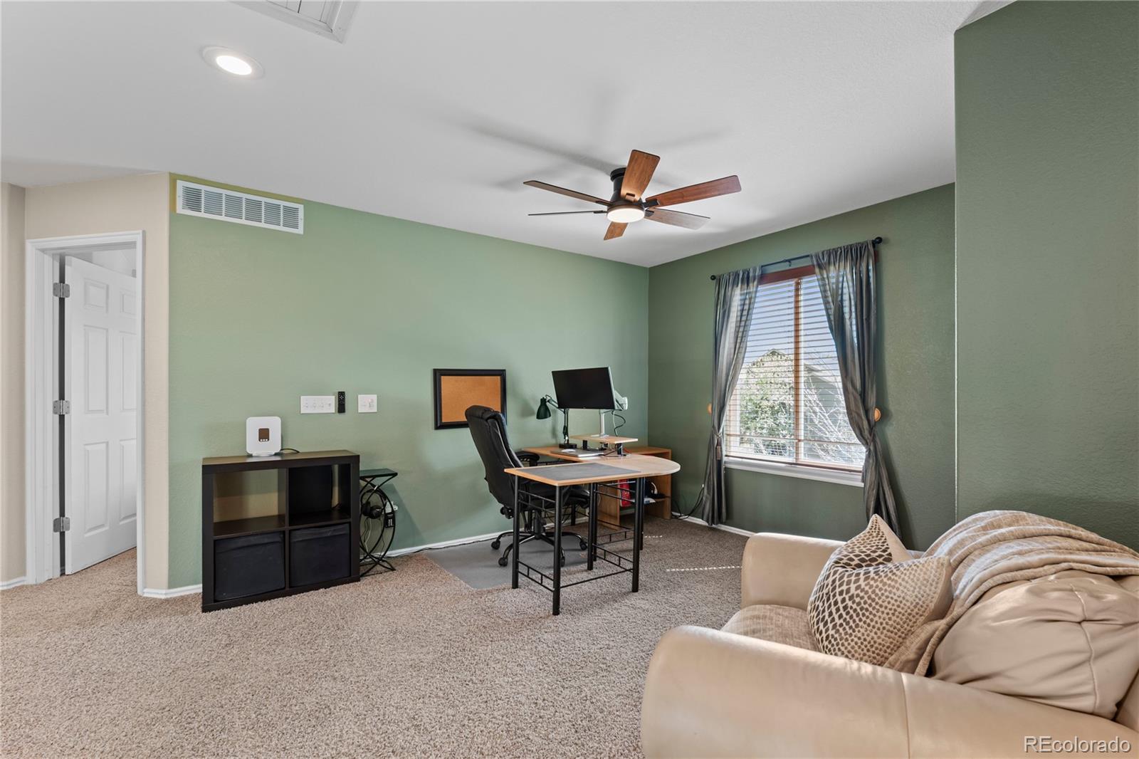 MLS Image #15 for 9835  sydney lane,highlands ranch, Colorado