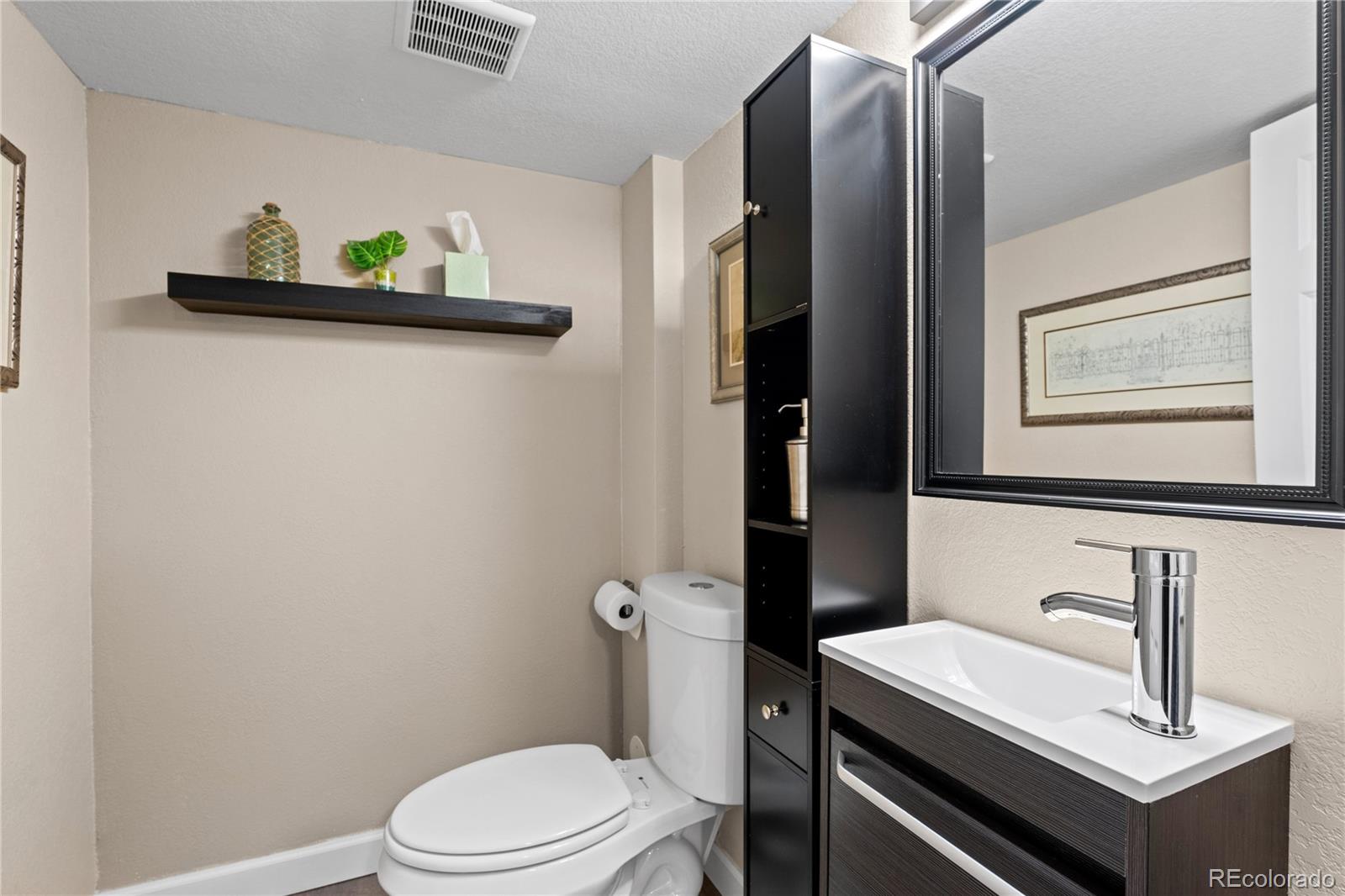 MLS Image #29 for 9835  sydney lane,highlands ranch, Colorado