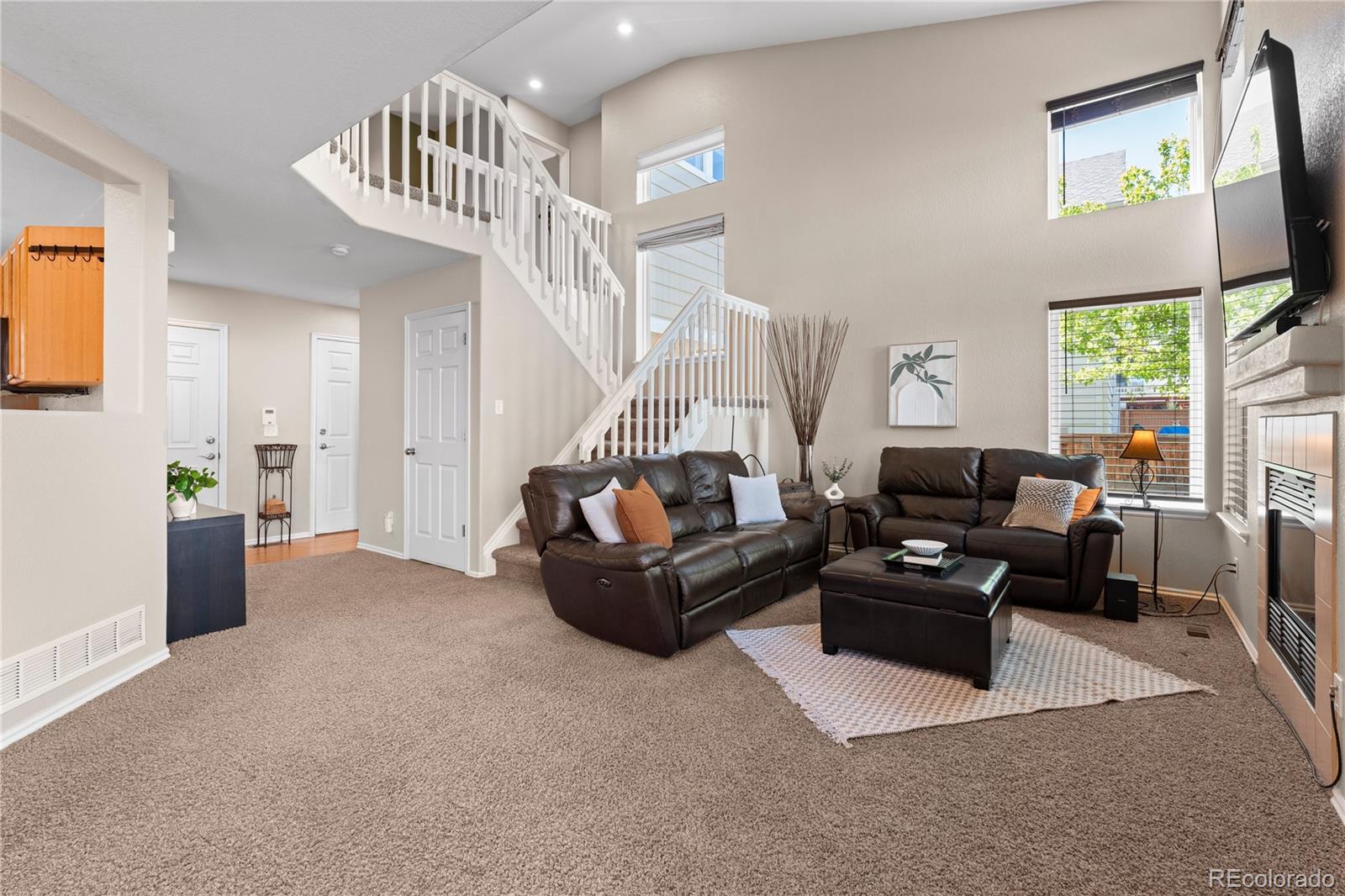MLS Image #7 for 9835  sydney lane,highlands ranch, Colorado
