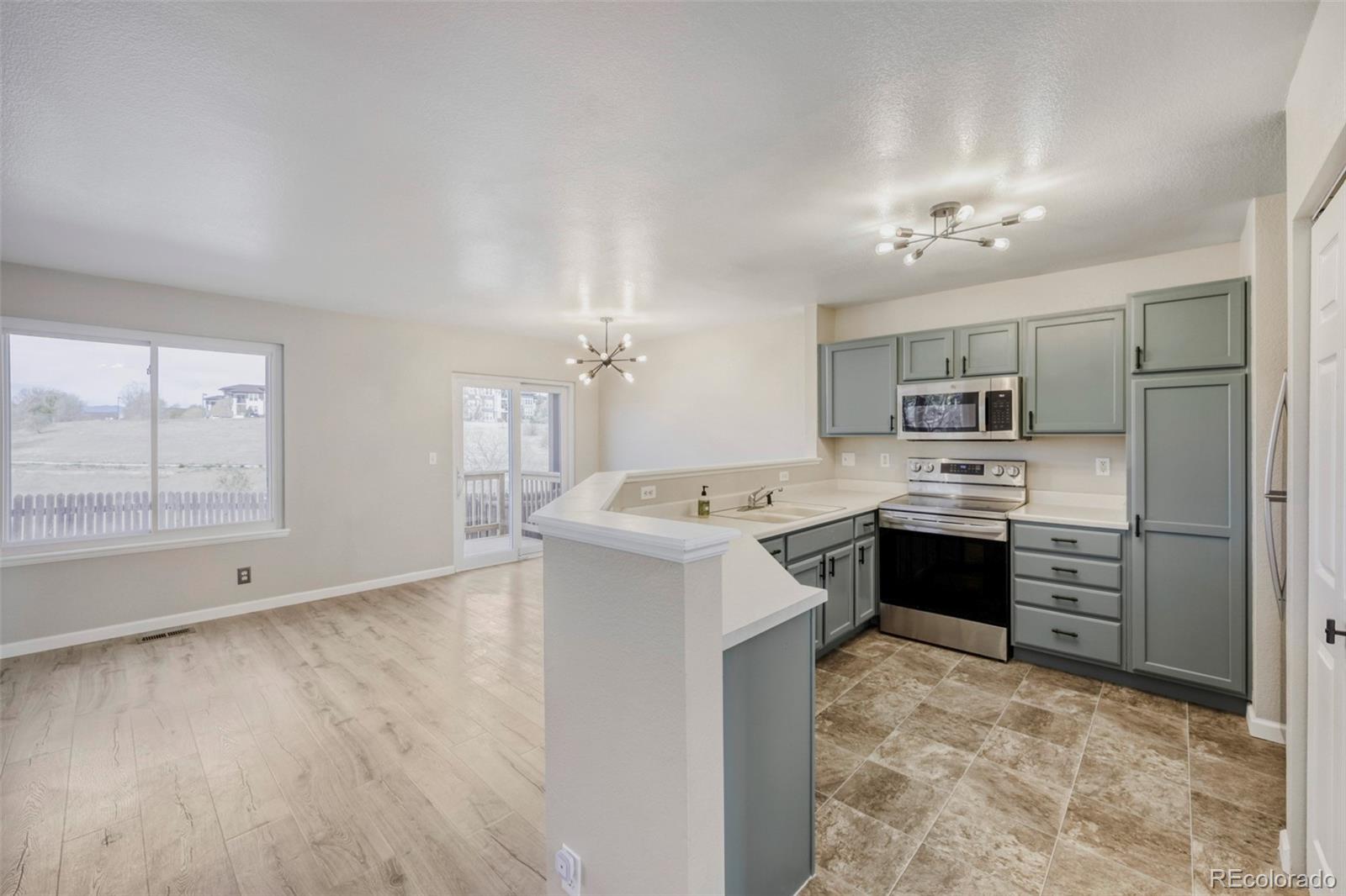 MLS Image #3 for 1984 e 102nd circle ,thornton, Colorado
