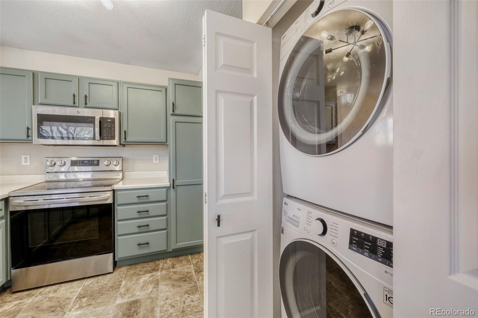 MLS Image #6 for 1984 e 102nd circle ,thornton, Colorado