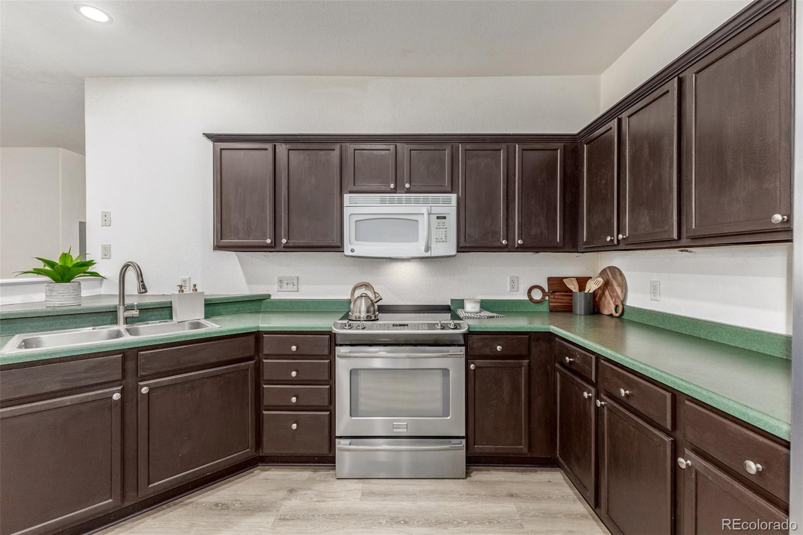MLS Image #12 for 3261 e 103rd place 1210,thornton, Colorado