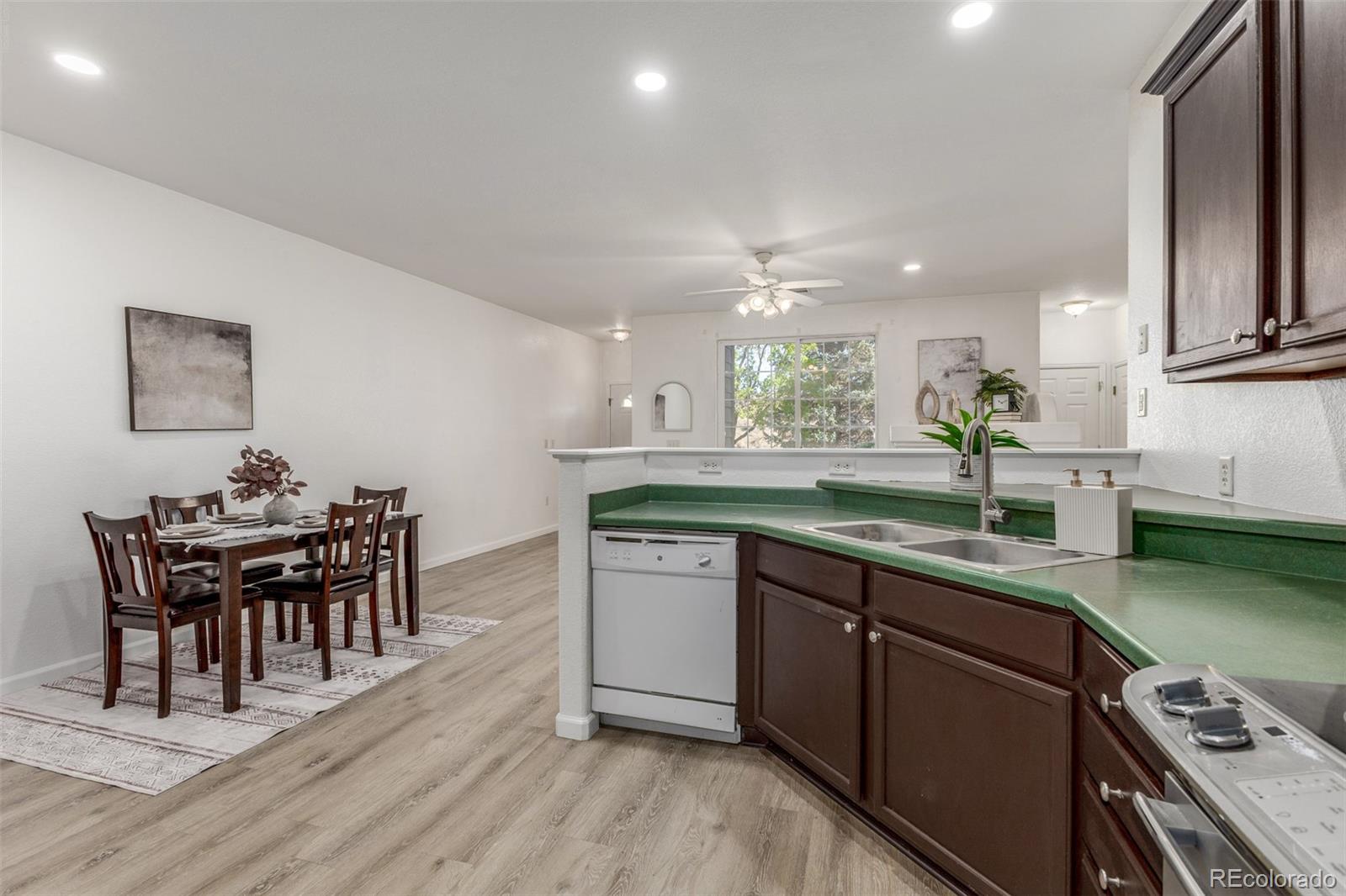 MLS Image #15 for 3261 e 103rd place 1210,thornton, Colorado