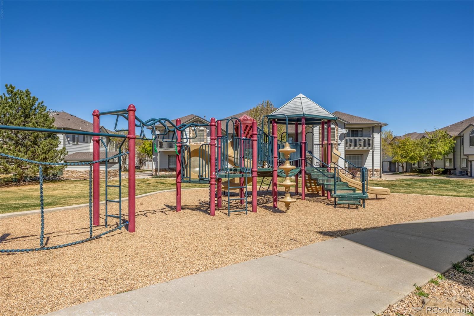 MLS Image #34 for 3261 e 103rd place 1210,thornton, Colorado