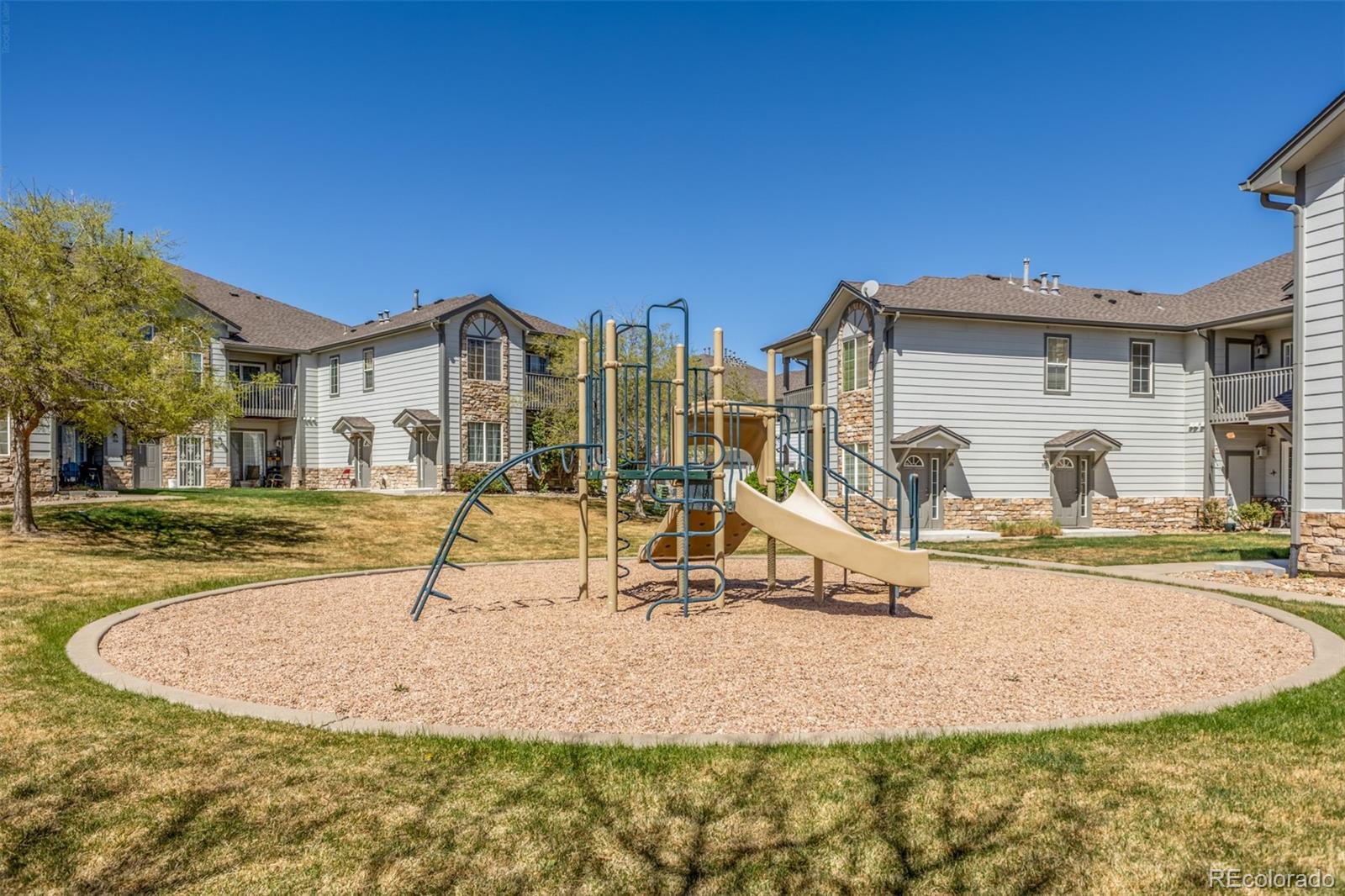 MLS Image #37 for 3261 e 103rd place 1210,thornton, Colorado