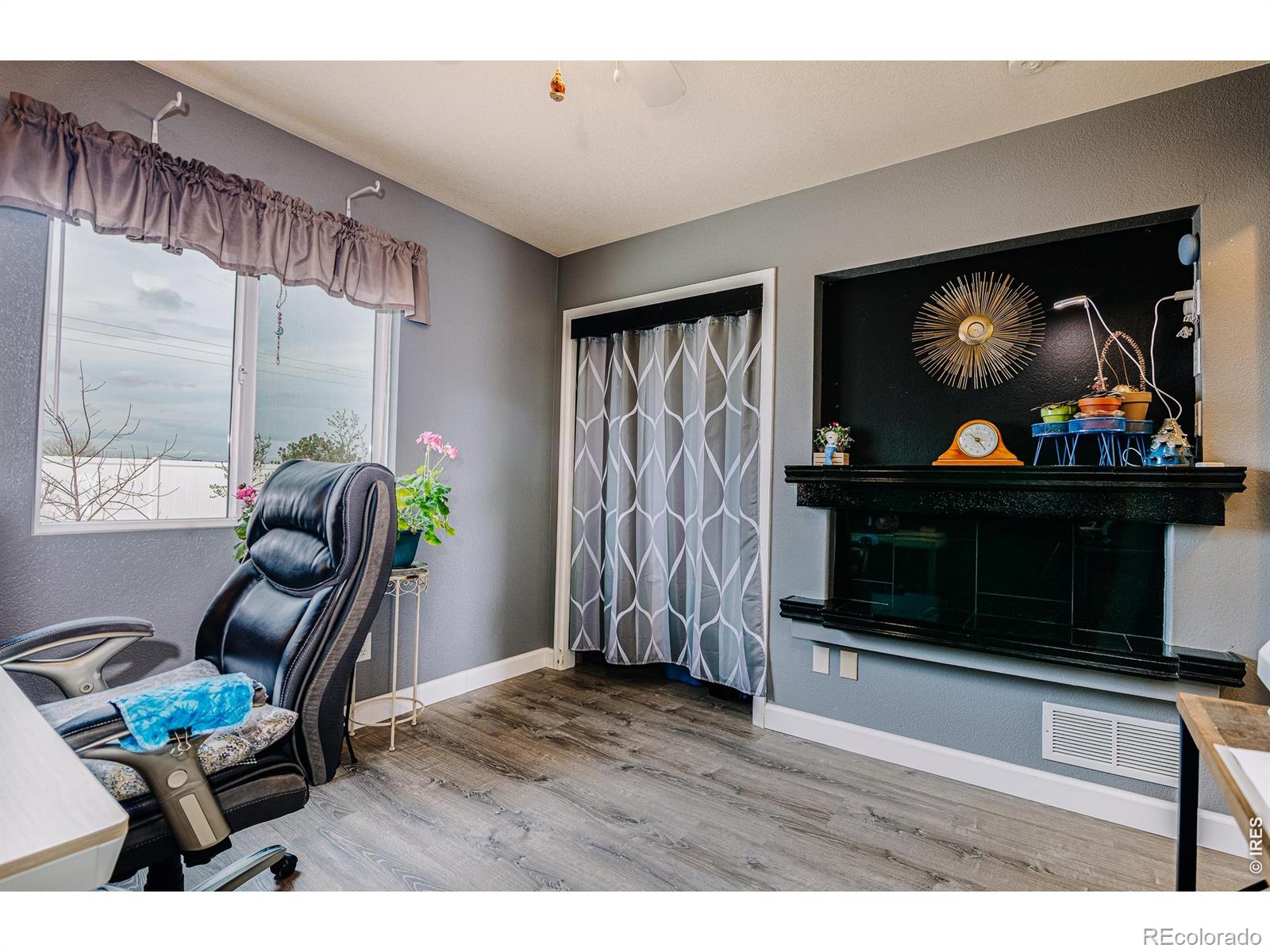 MLS Image #12 for 2507  bearwood avenue,greeley, Colorado