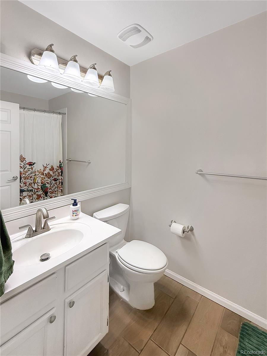 MLS Image #14 for 935  brittany way,highlands ranch, Colorado
