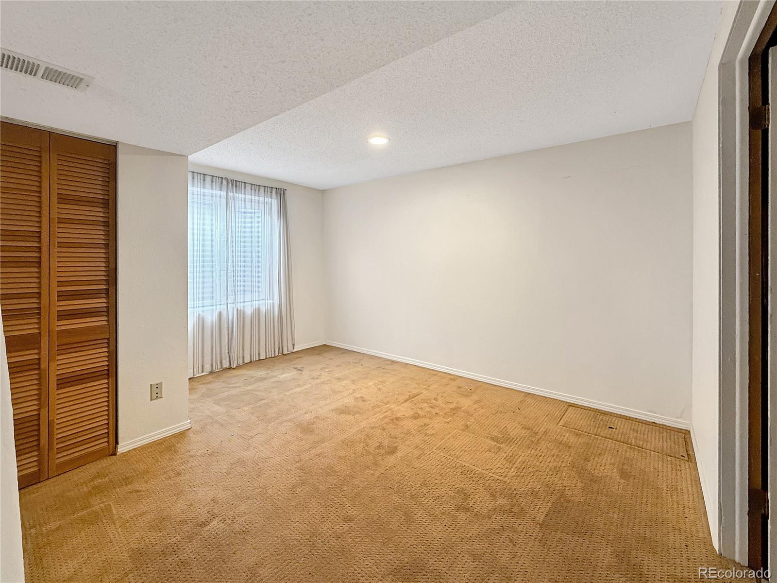MLS Image #15 for 935  brittany way,highlands ranch, Colorado