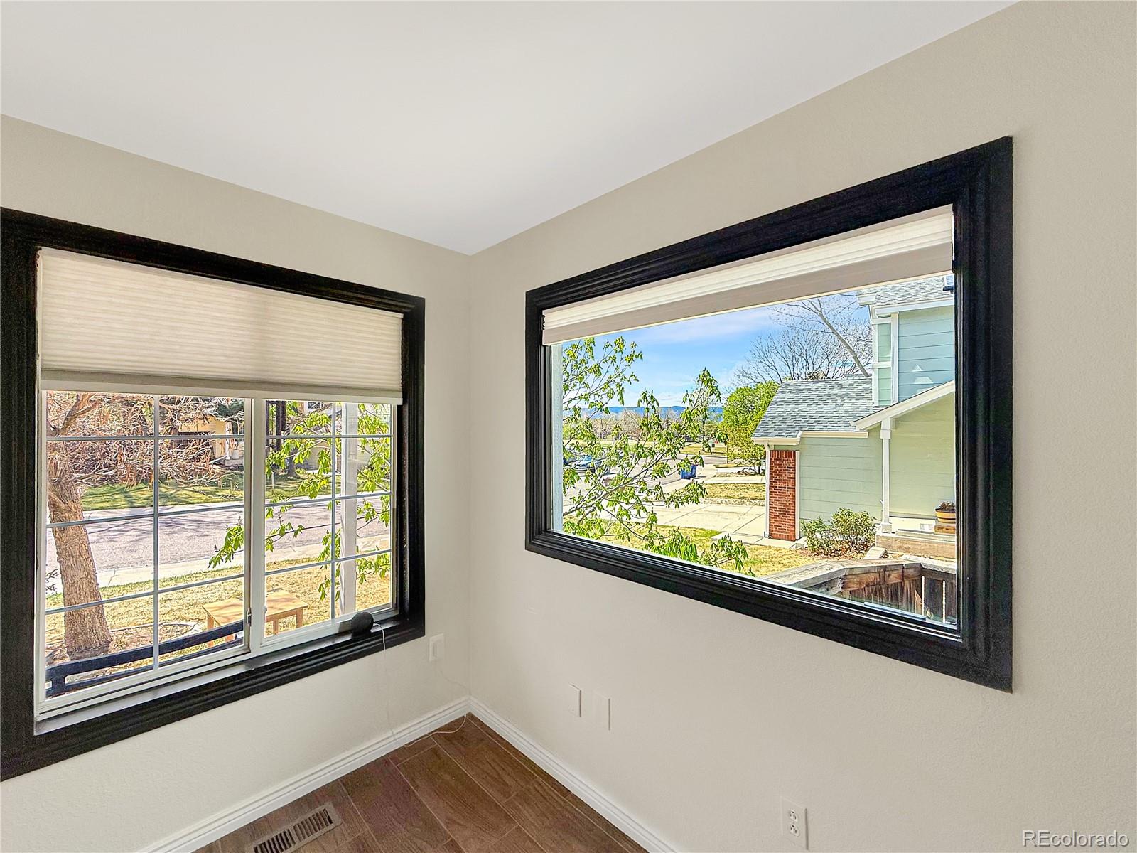 MLS Image #6 for 935  brittany way,highlands ranch, Colorado