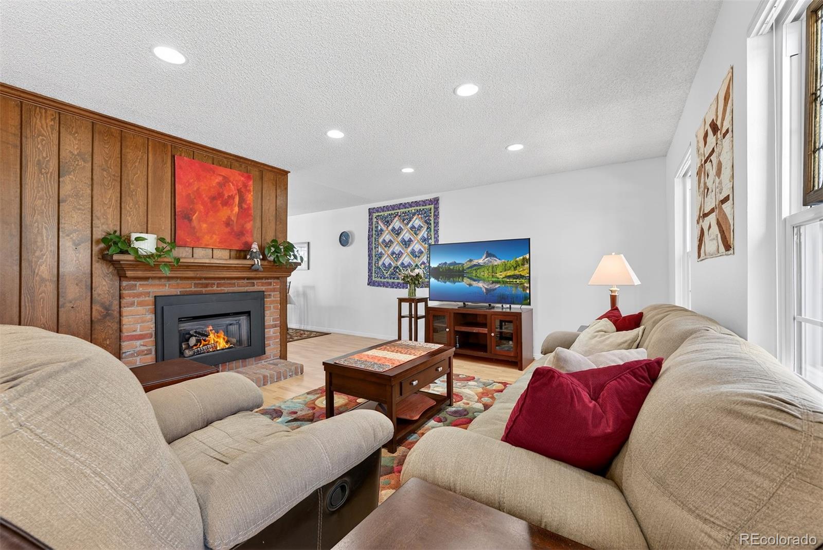MLS Image #10 for 9142 e amherst drive a,denver, Colorado