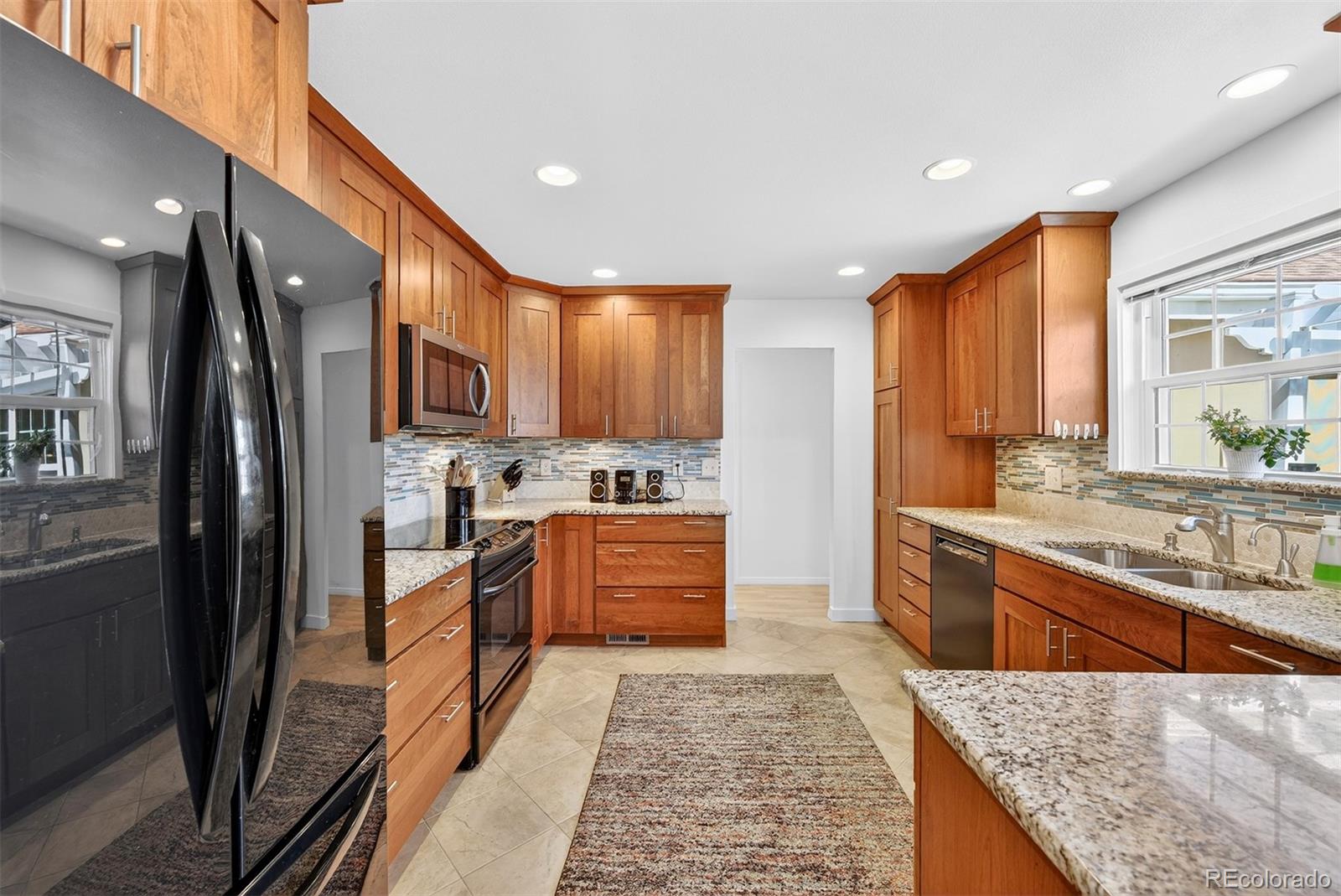 MLS Image #18 for 9142 e amherst drive a,denver, Colorado