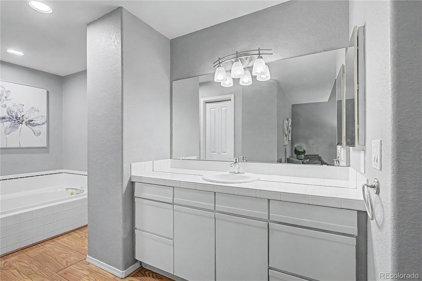MLS Image #11 for 9115 w cedar drive f,lakewood, Colorado