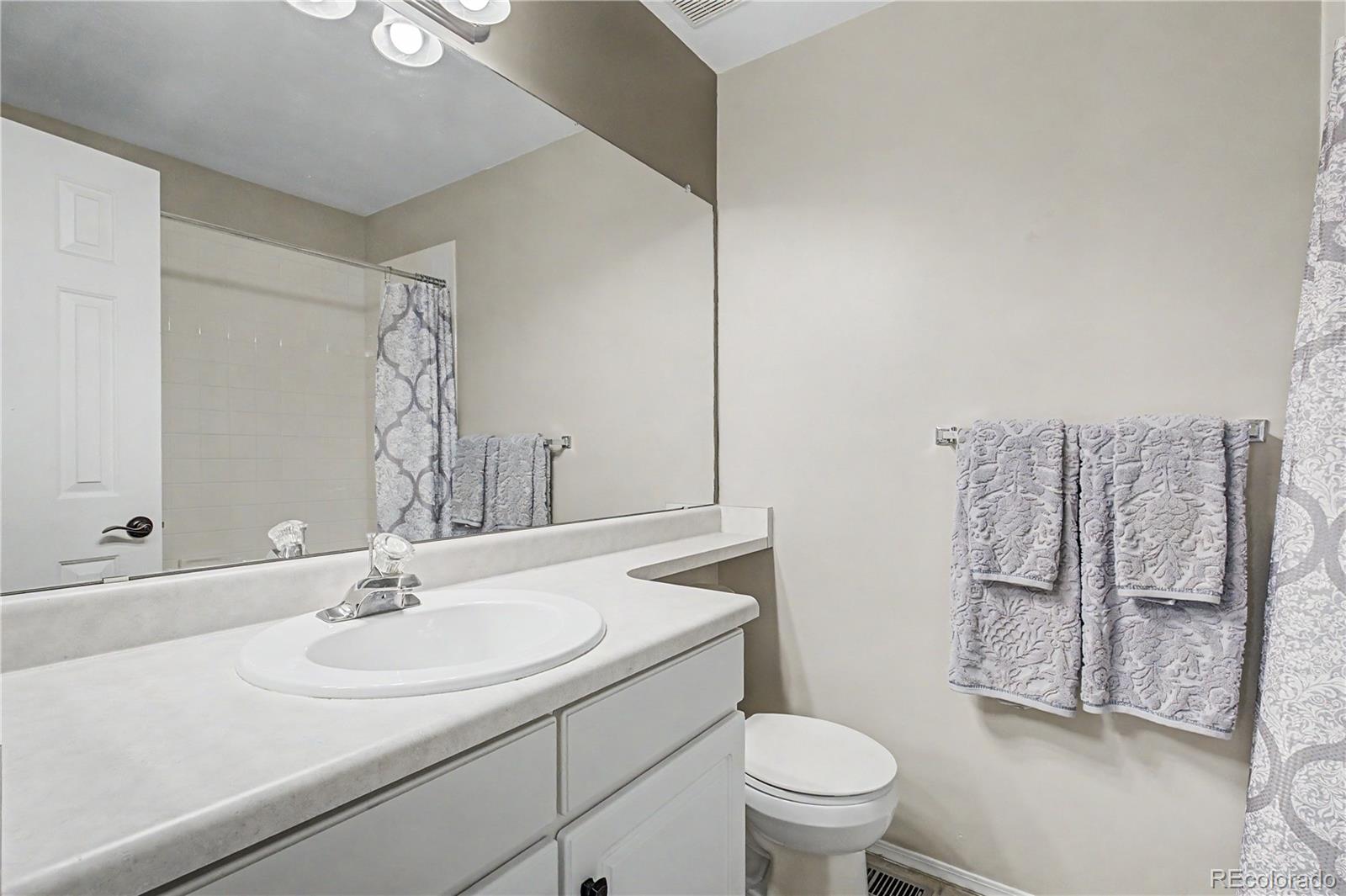MLS Image #22 for 9115 w cedar drive f,lakewood, Colorado