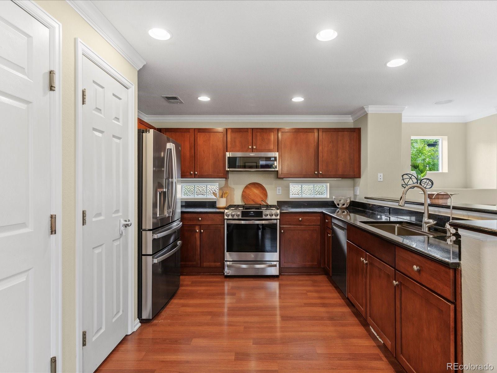 MLS Image #13 for 8345 e 22nd avenue,denver, Colorado