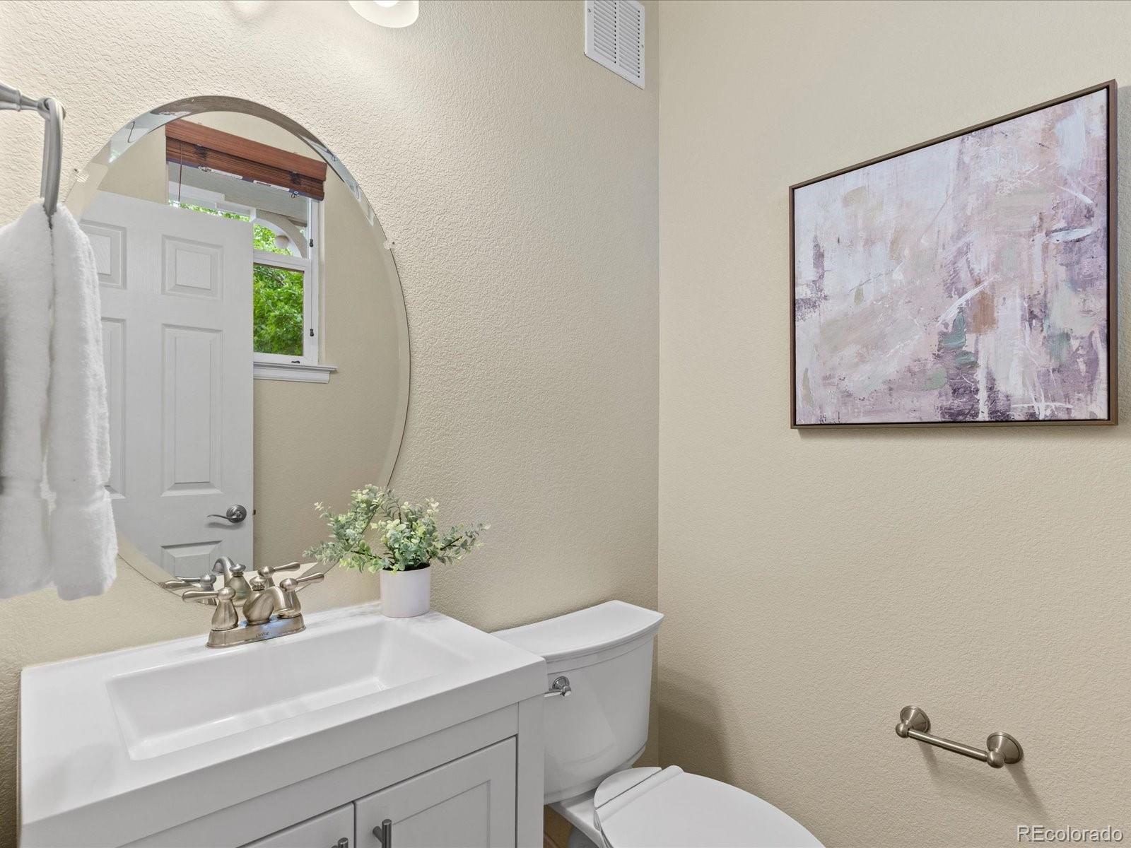MLS Image #15 for 8345 e 22nd avenue,denver, Colorado