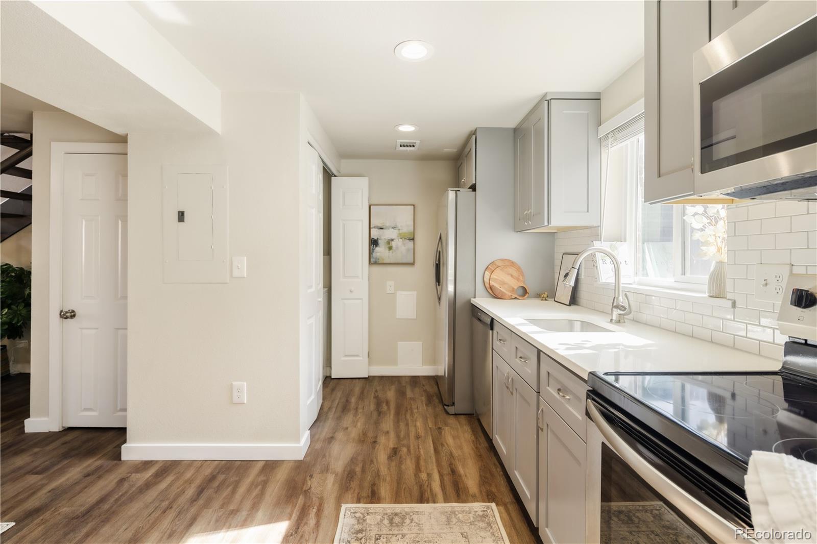 MLS Image #13 for 6160 w 17th avenue 3,lakewood, Colorado