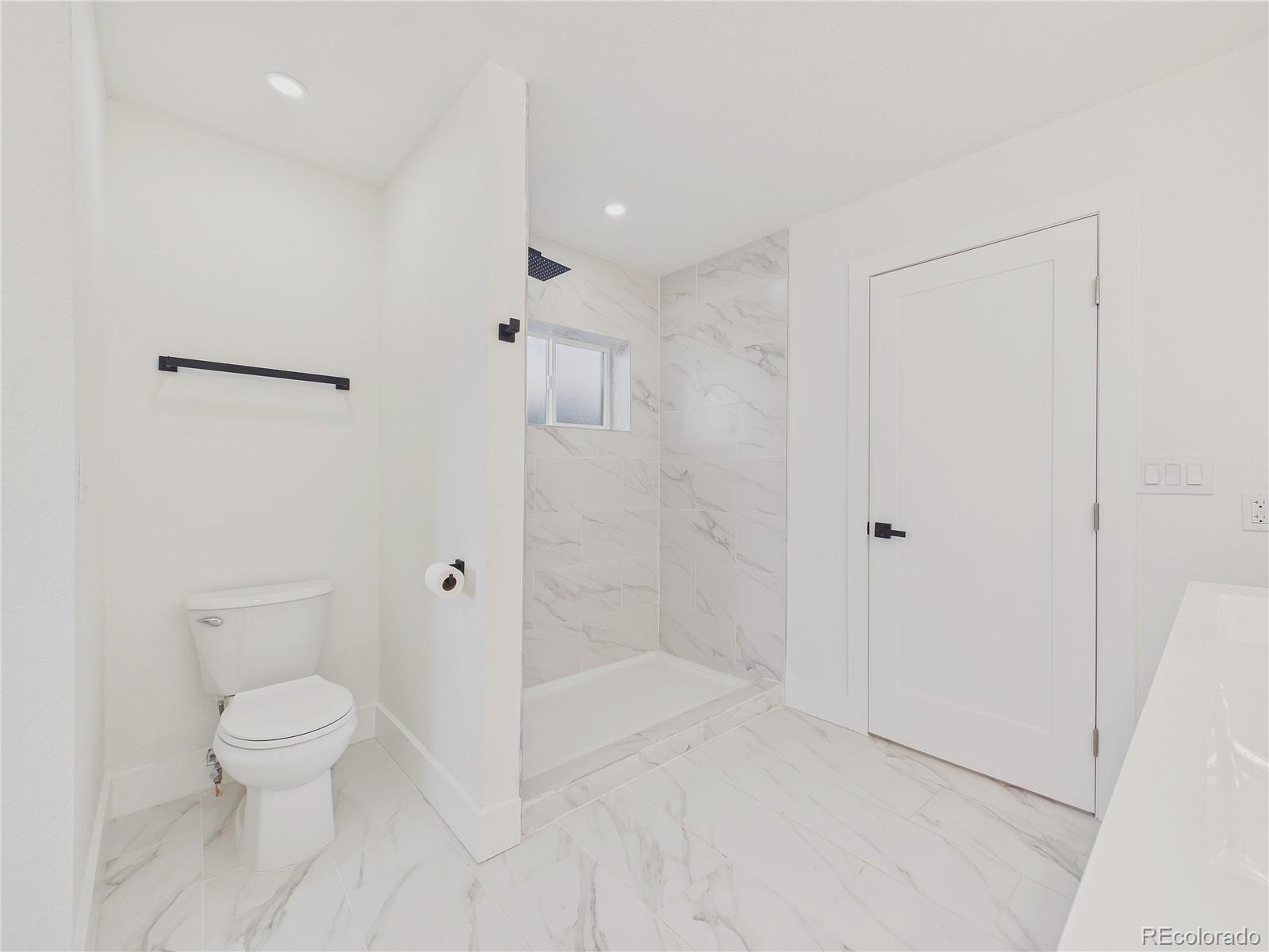 MLS Image #19 for 2571 s perry street,denver, Colorado