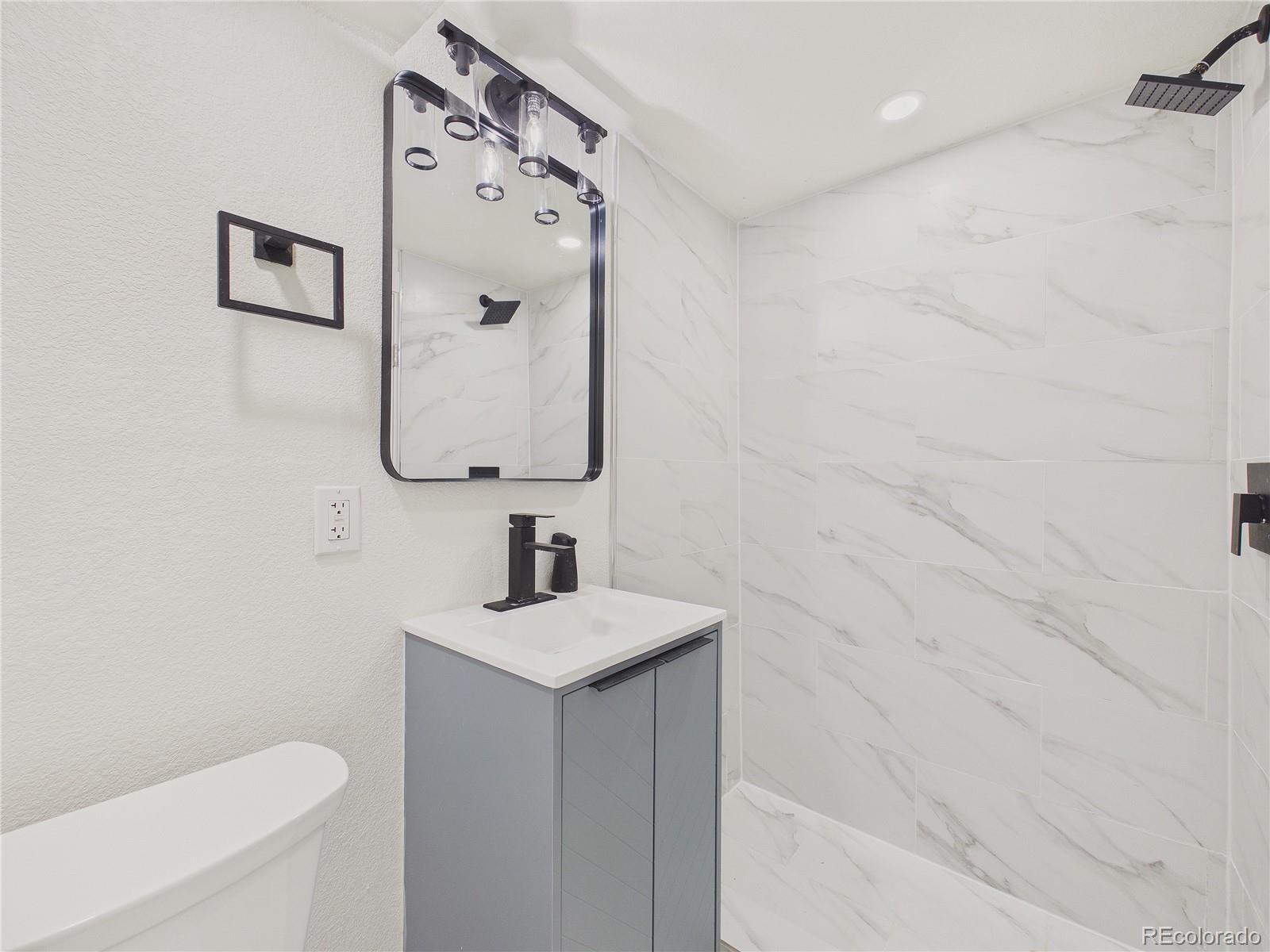 MLS Image #29 for 2571 s perry street,denver, Colorado