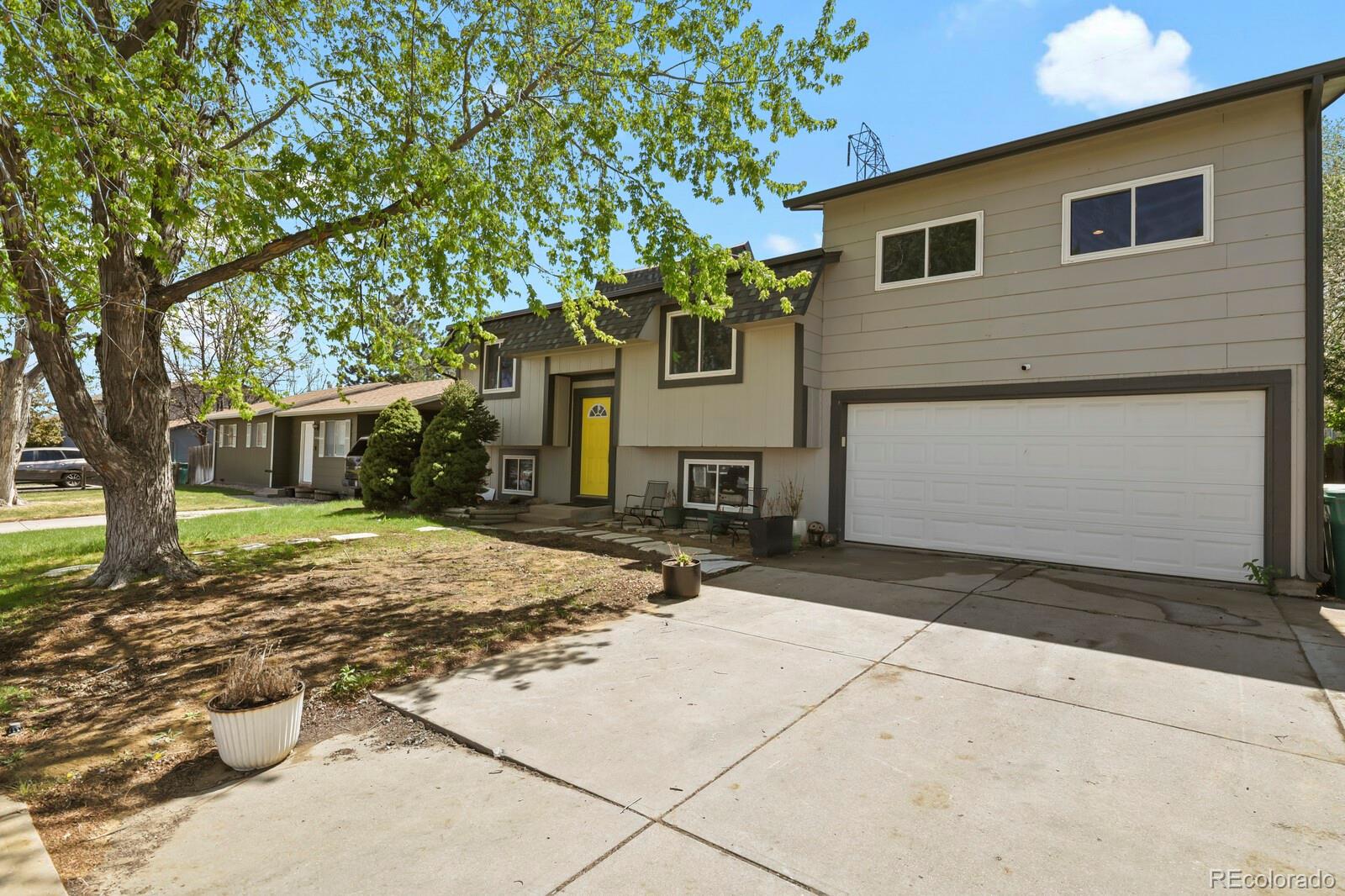 MLS Image #1 for 15726 e bails drive,aurora, Colorado