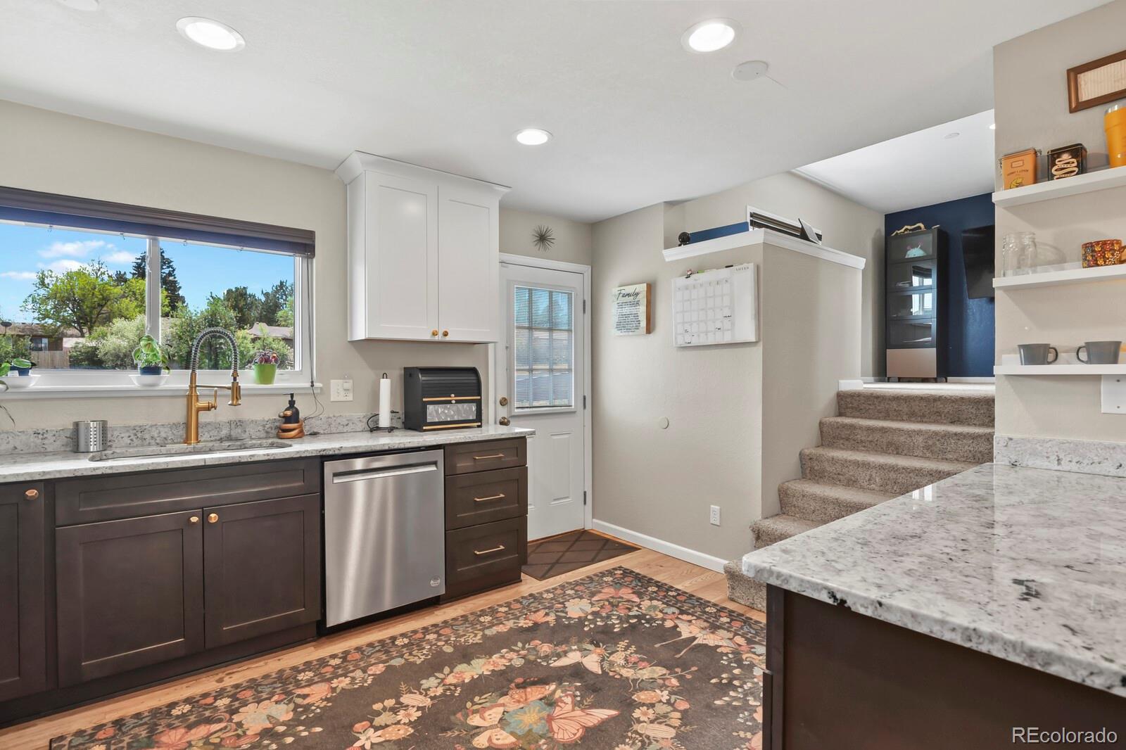 MLS Image #4 for 15726 e bails drive,aurora, Colorado