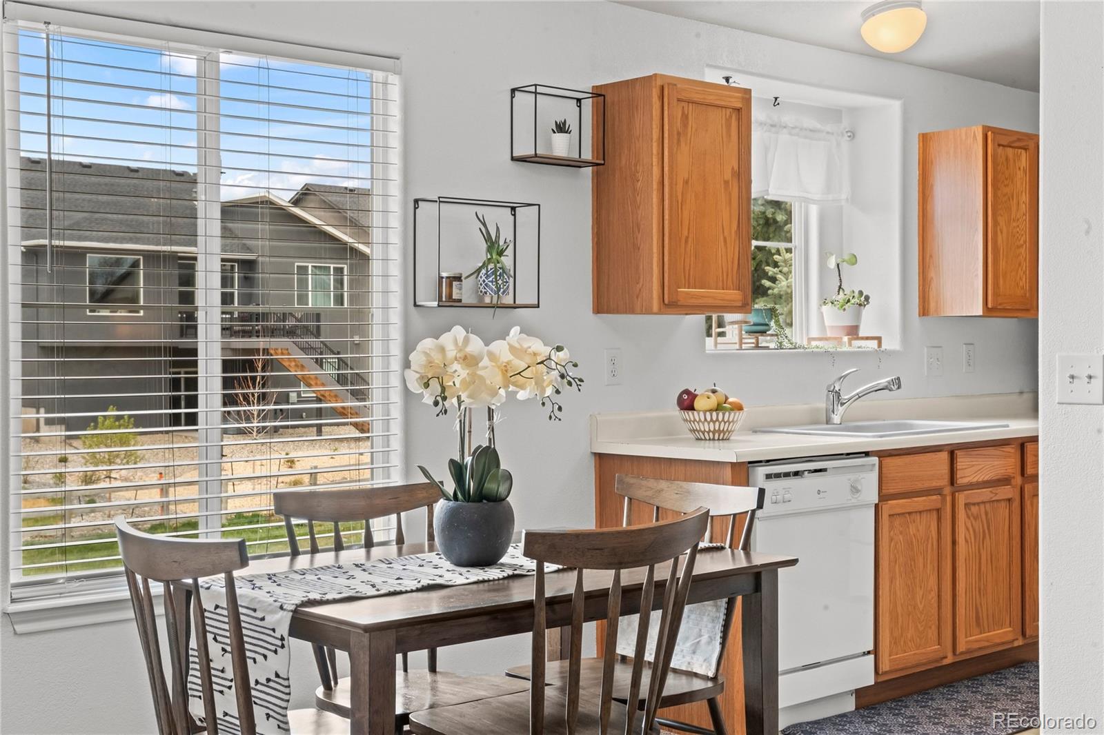 MLS Image #13 for 3976  riviera grove 203,colorado springs, Colorado