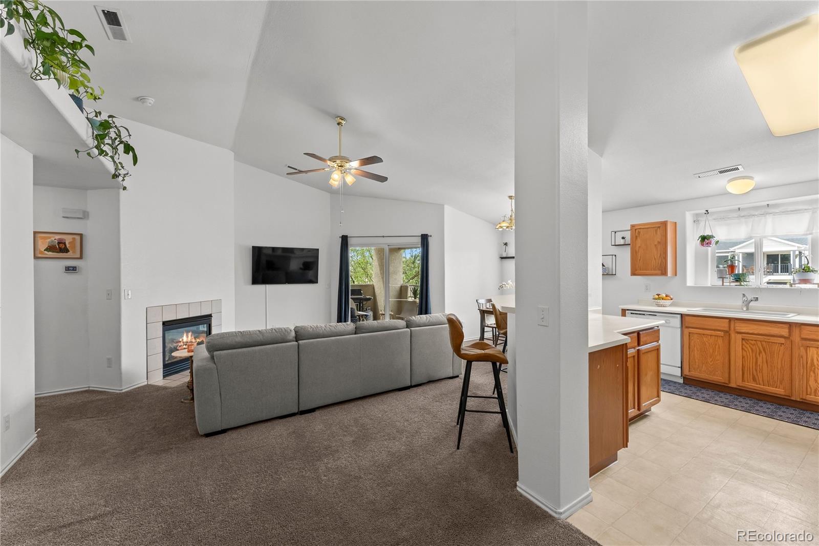 MLS Image #2 for 3976  riviera grove 203,colorado springs, Colorado