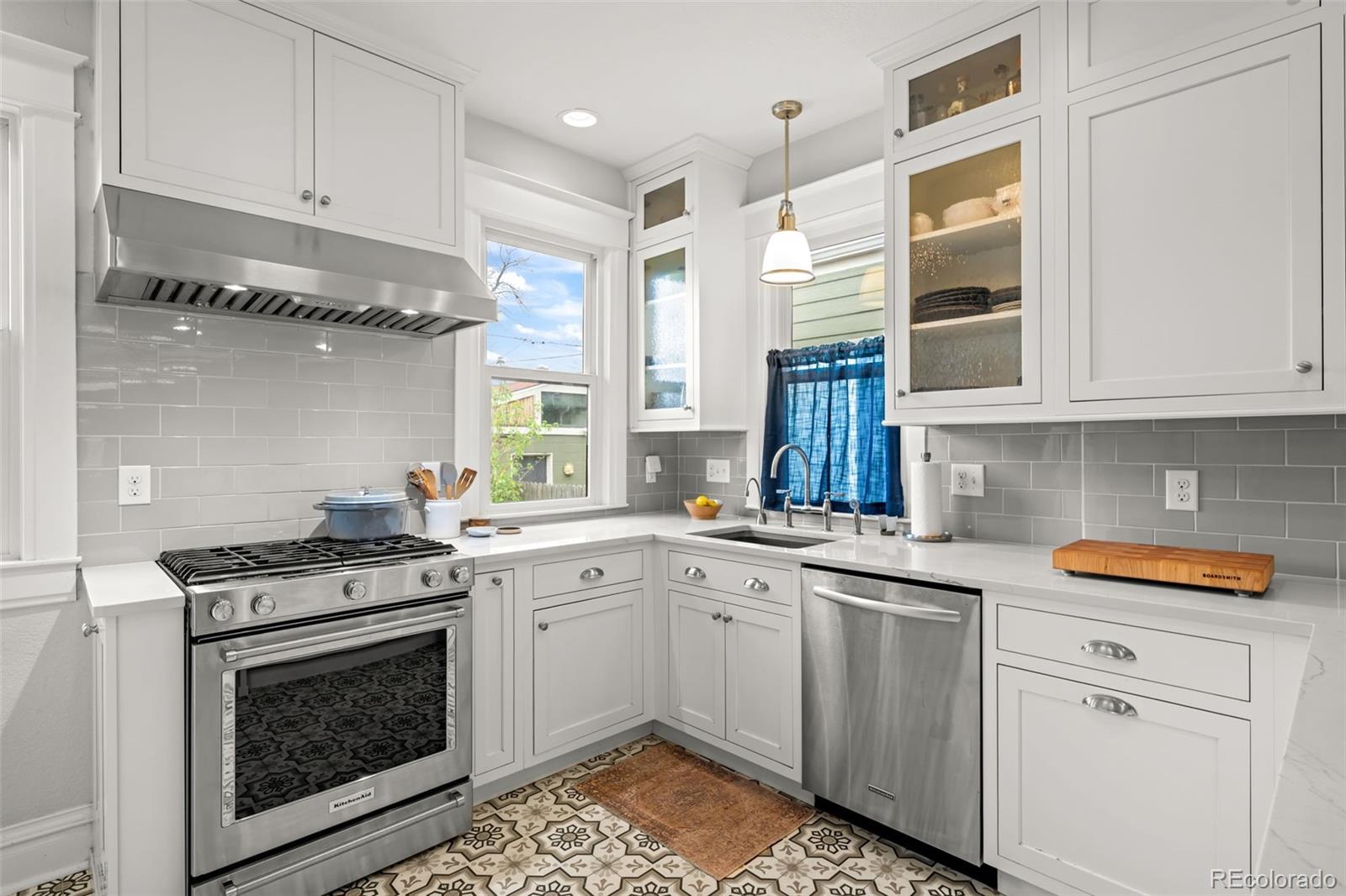MLS Image #19 for 2452 n race street,denver, Colorado