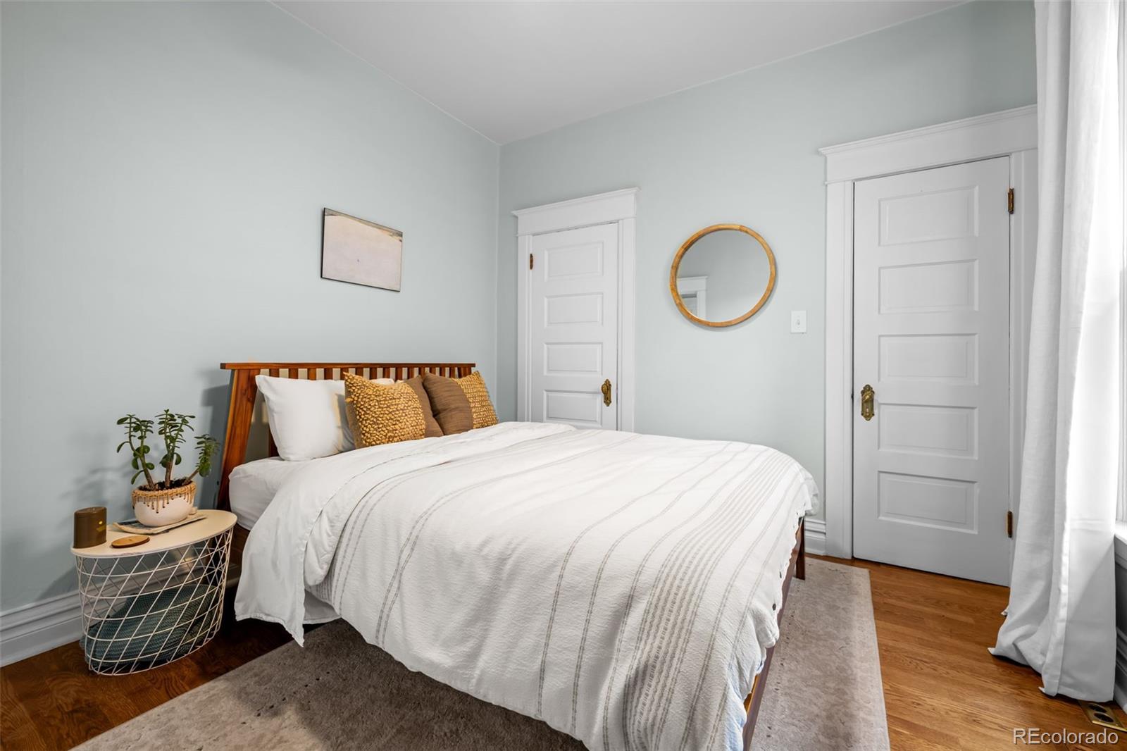 MLS Image #23 for 2452 n race street,denver, Colorado
