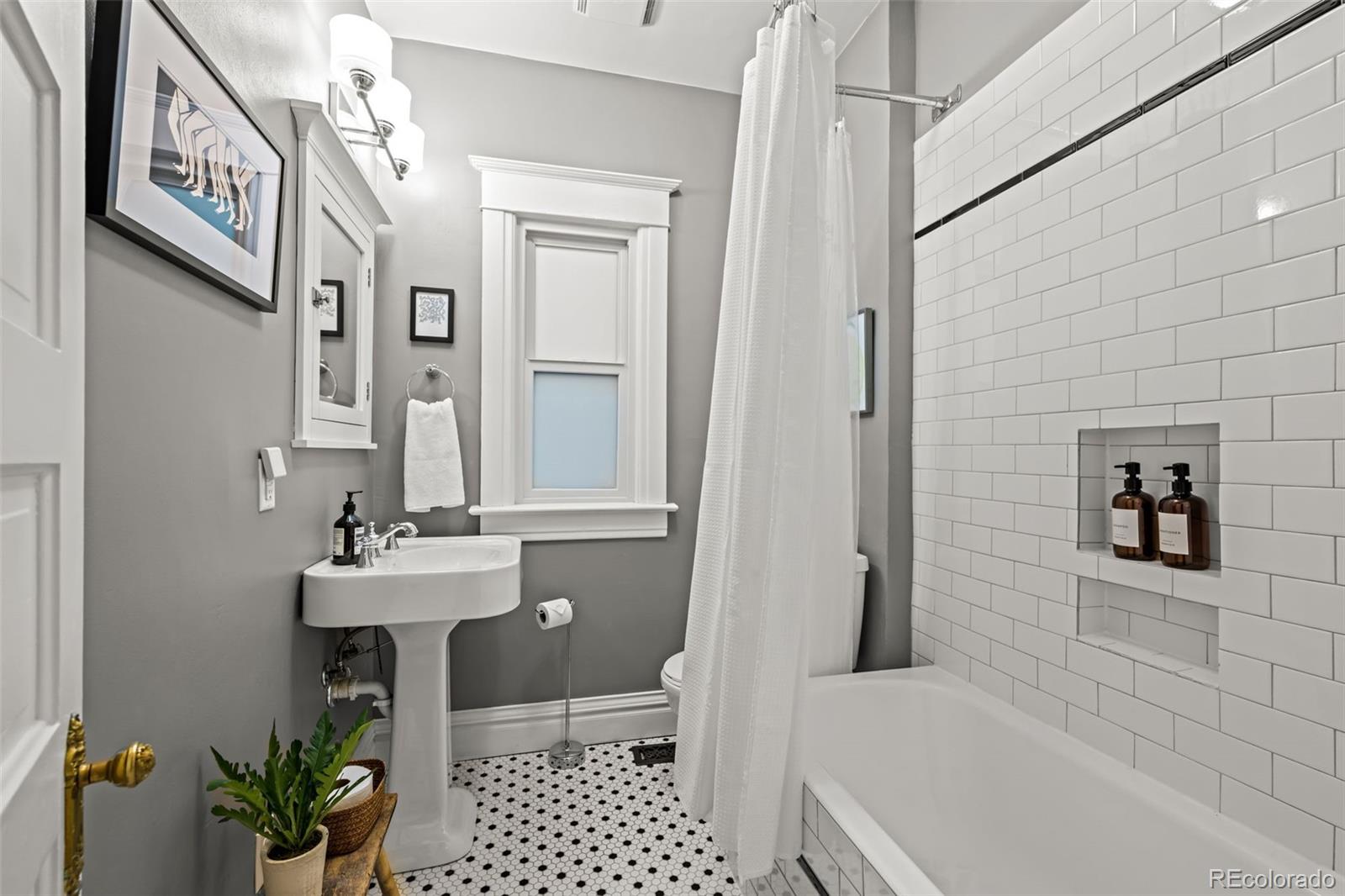 MLS Image #24 for 2452 n race street,denver, Colorado