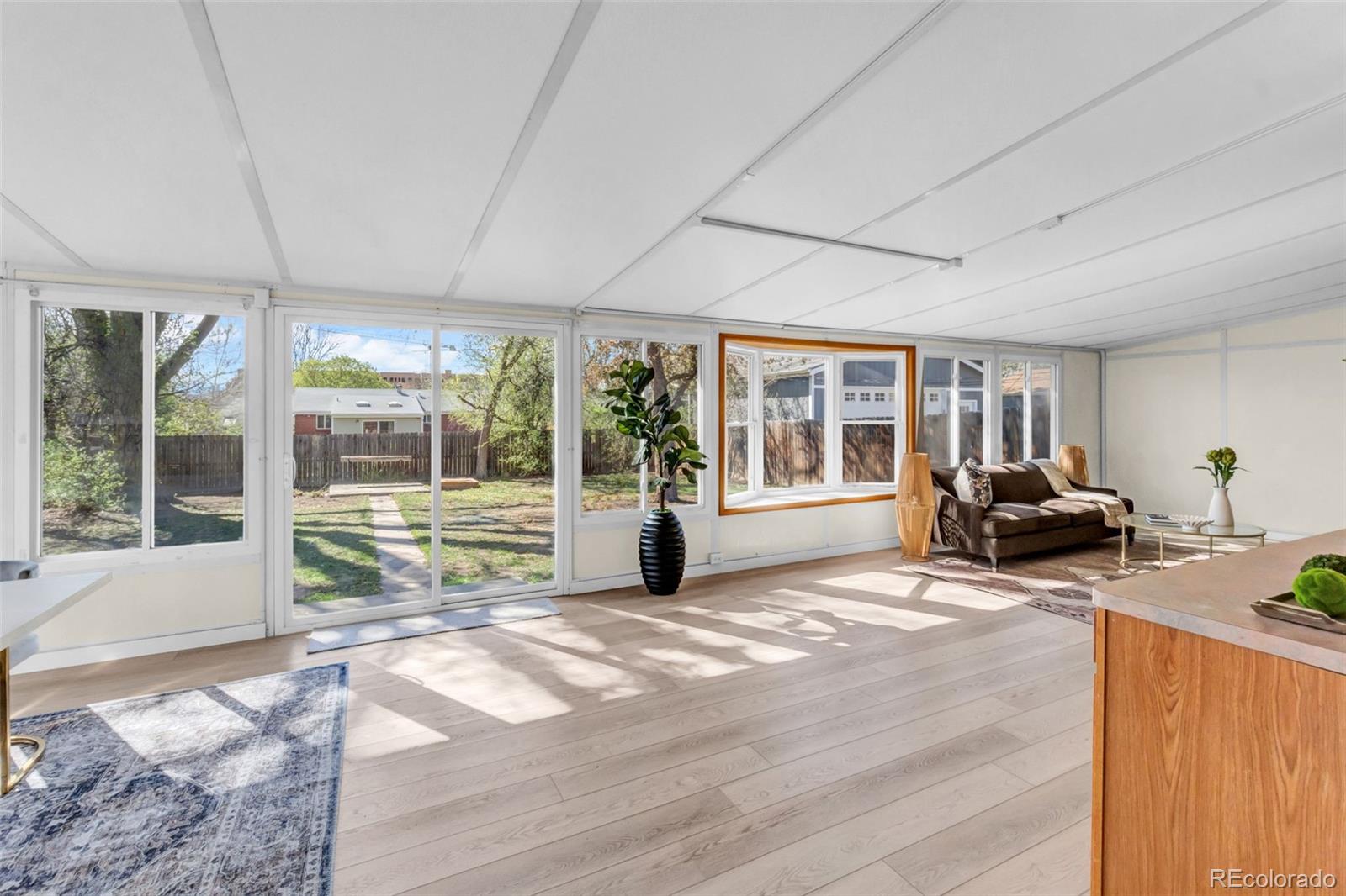 MLS Image #11 for 2275 s clermont street,denver, Colorado
