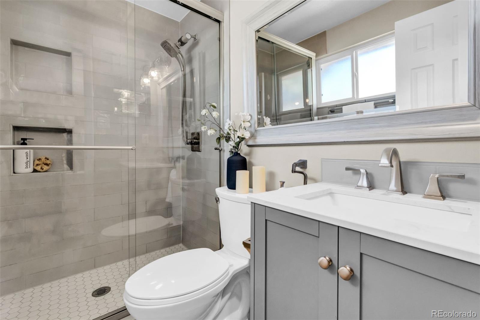 MLS Image #13 for 2275 s clermont street,denver, Colorado