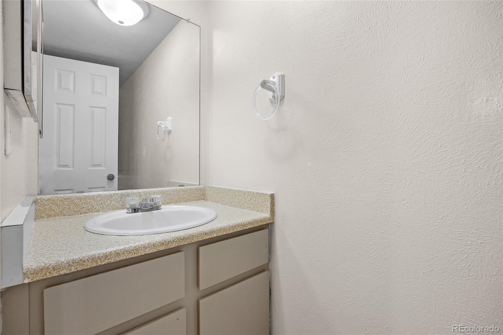 MLS Image #12 for 16129 e rice place b,aurora, Colorado