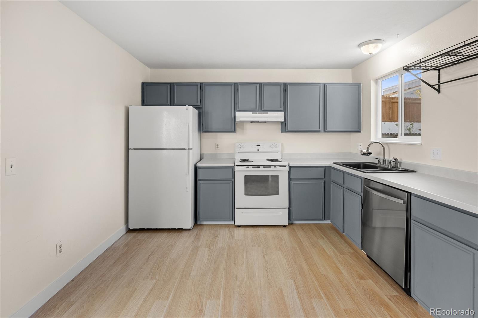 MLS Image #9 for 16129 e rice place b,aurora, Colorado