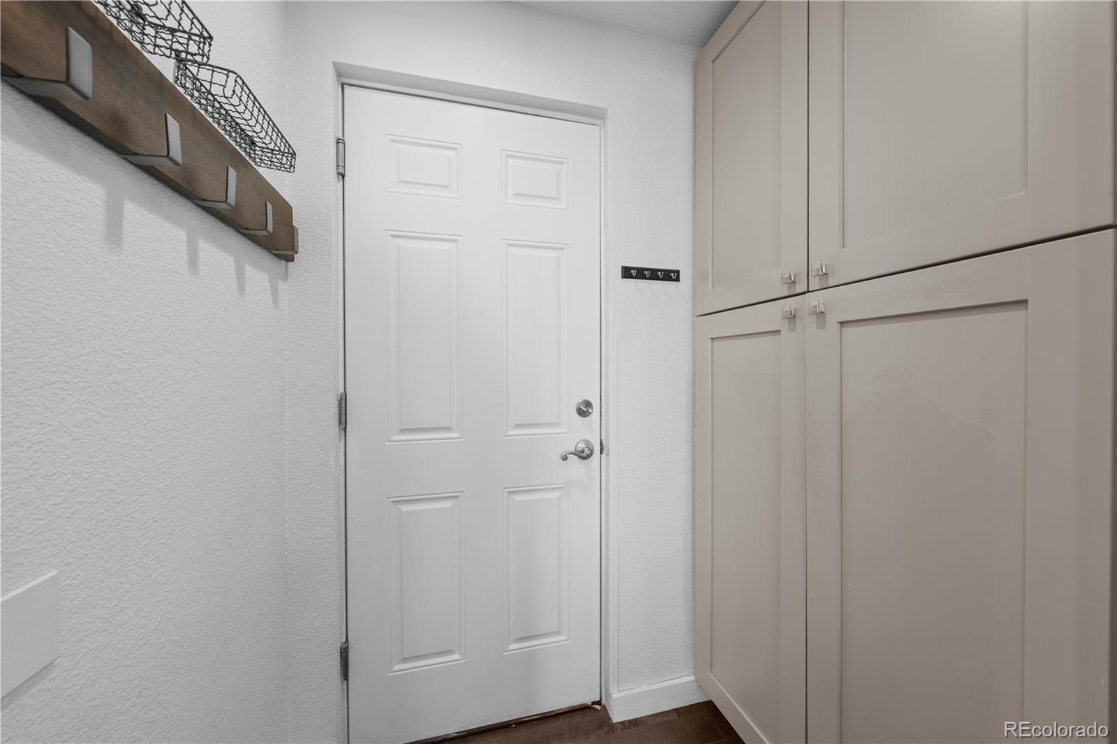 MLS Image #14 for 11411 w lake drive,littleton, Colorado