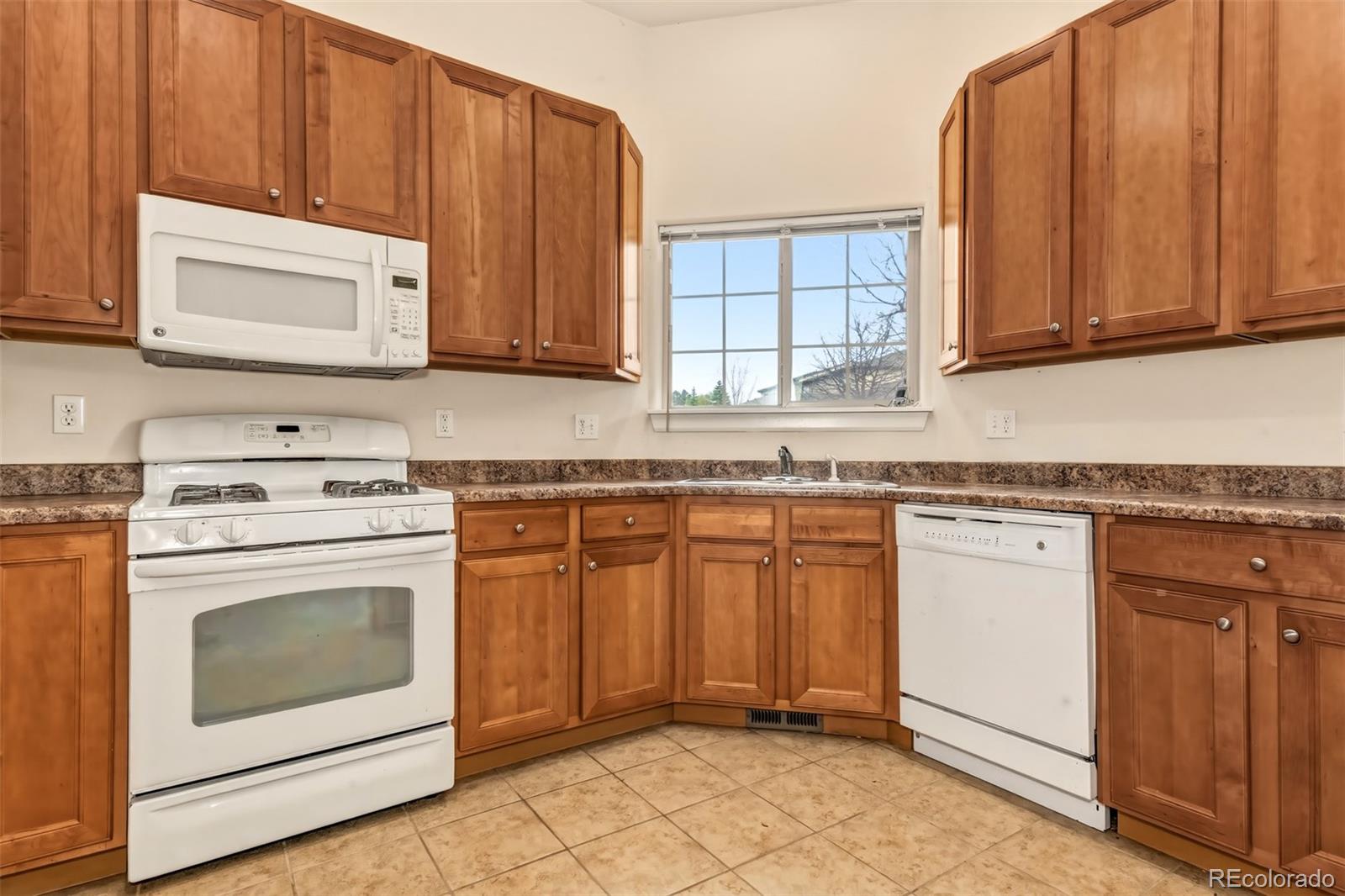 MLS Image #8 for 271  eagle summit point 101,colorado springs, Colorado