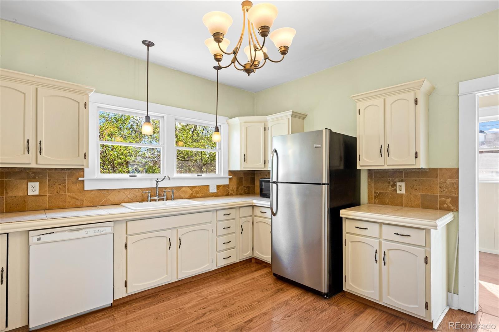MLS Image #12 for 3975  shoshone street,denver, Colorado