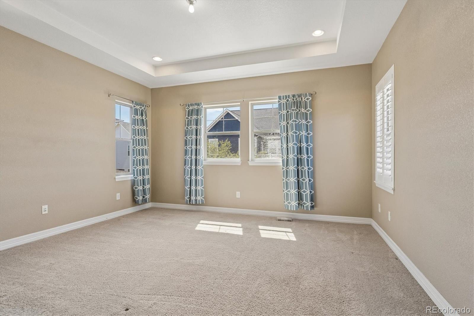MLS Image #15 for 8404 e 55th place,denver, Colorado