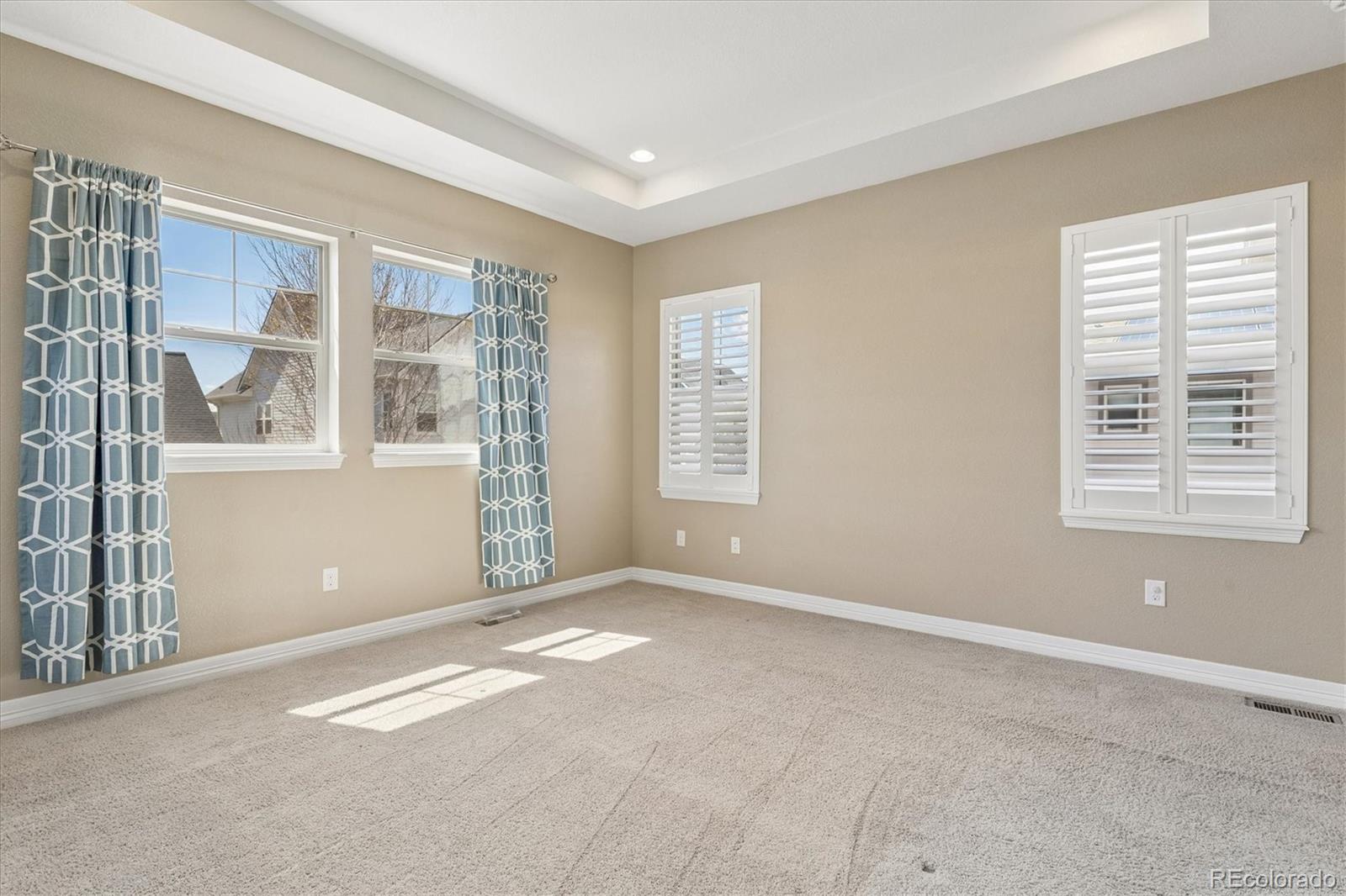 MLS Image #16 for 8404 e 55th place,denver, Colorado