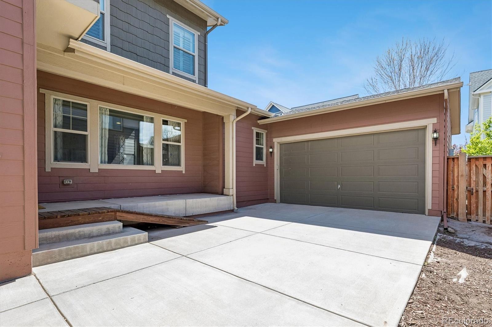 MLS Image #3 for 8404 e 55th place,denver, Colorado